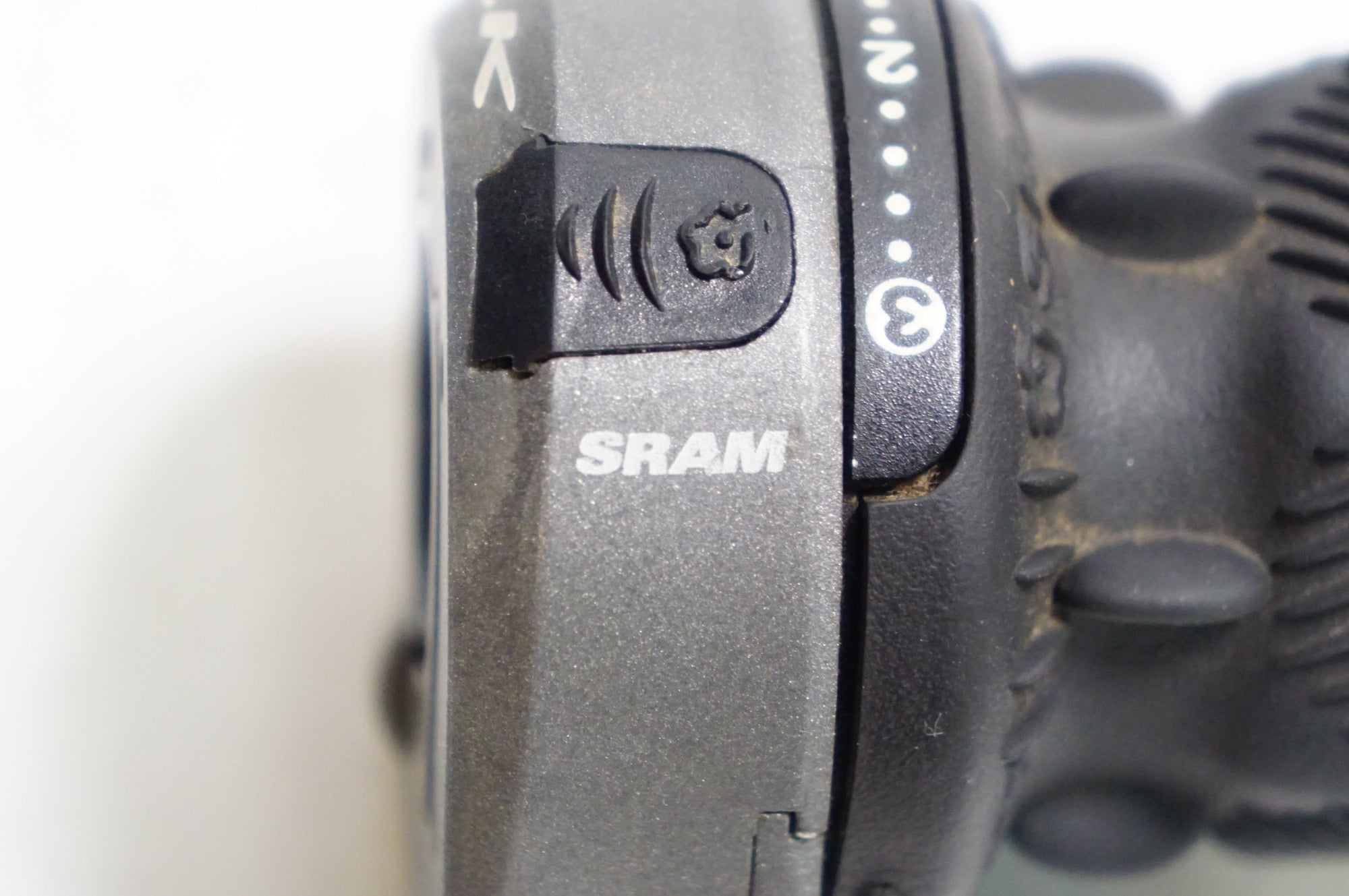 SRAM 「スラム」 ATTACK (3x8s) グリップシフター / 熊谷本店
