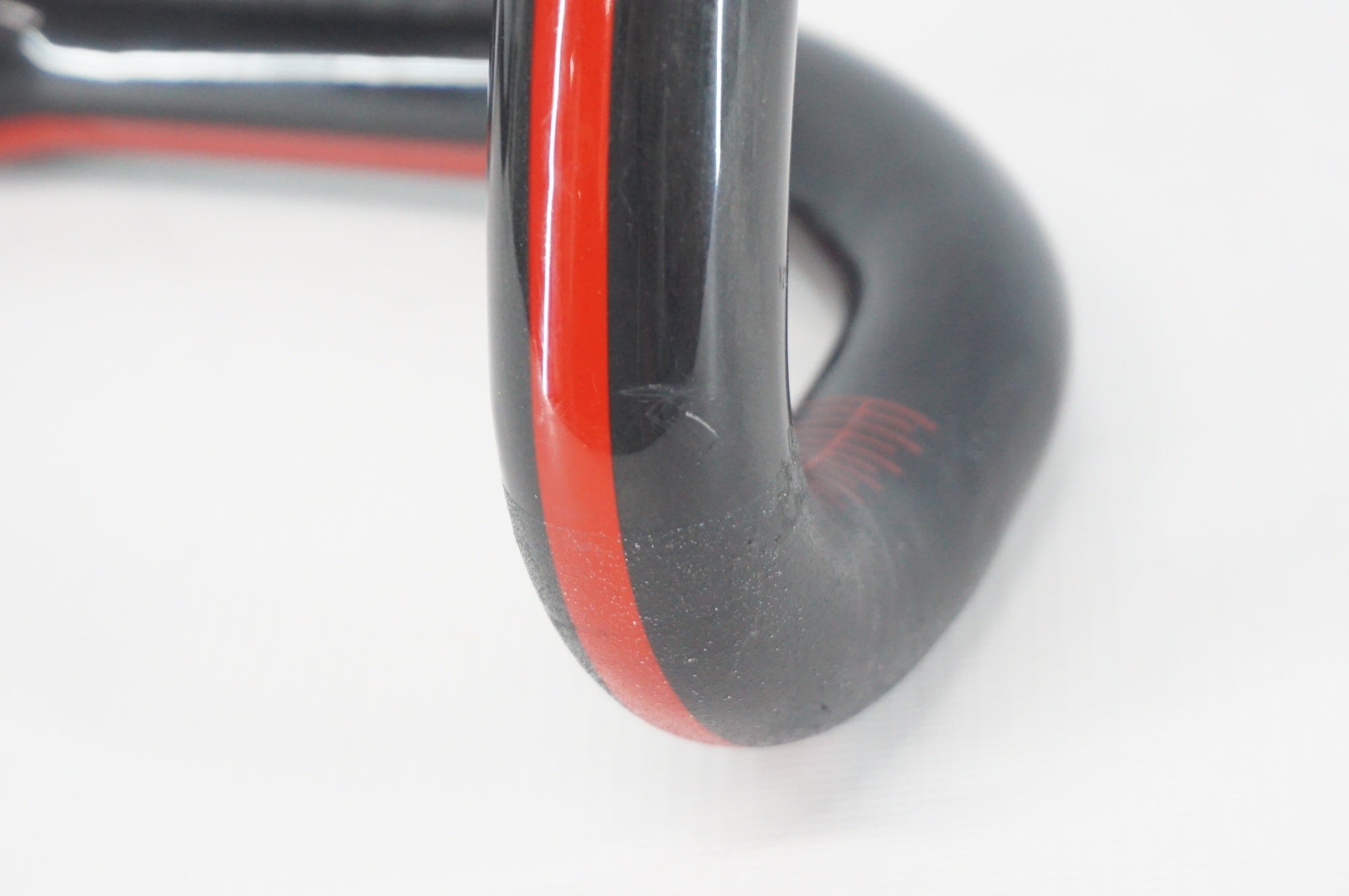 3T 「スリーティー」 ERGOSUM TEAM φ31.8 400mm ハンドル / 阪急塚口店