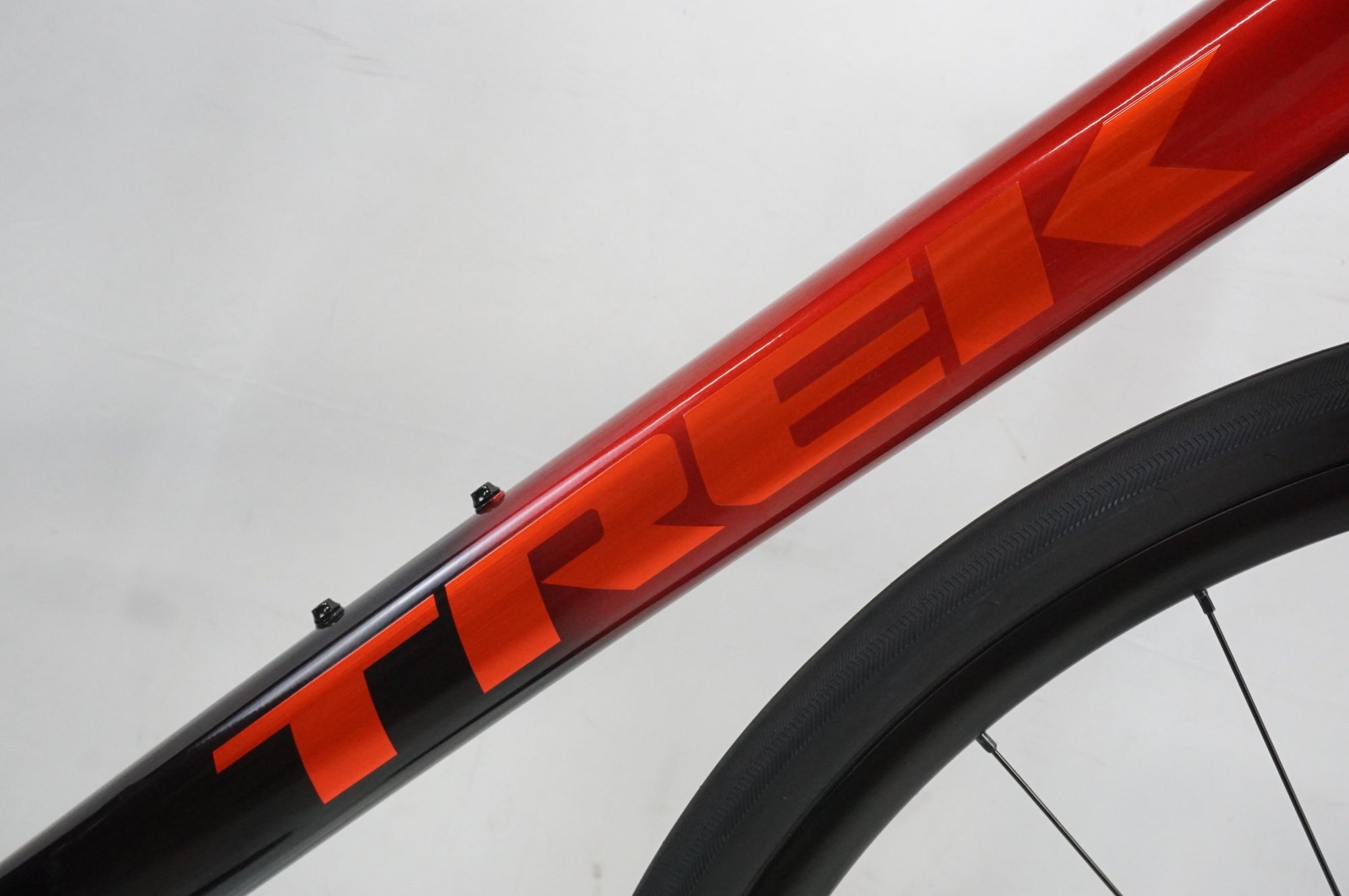 TREK 「トレック」 DOMANE AL 2 GEN 4 2026年モデル ロードバイク / 大宮店