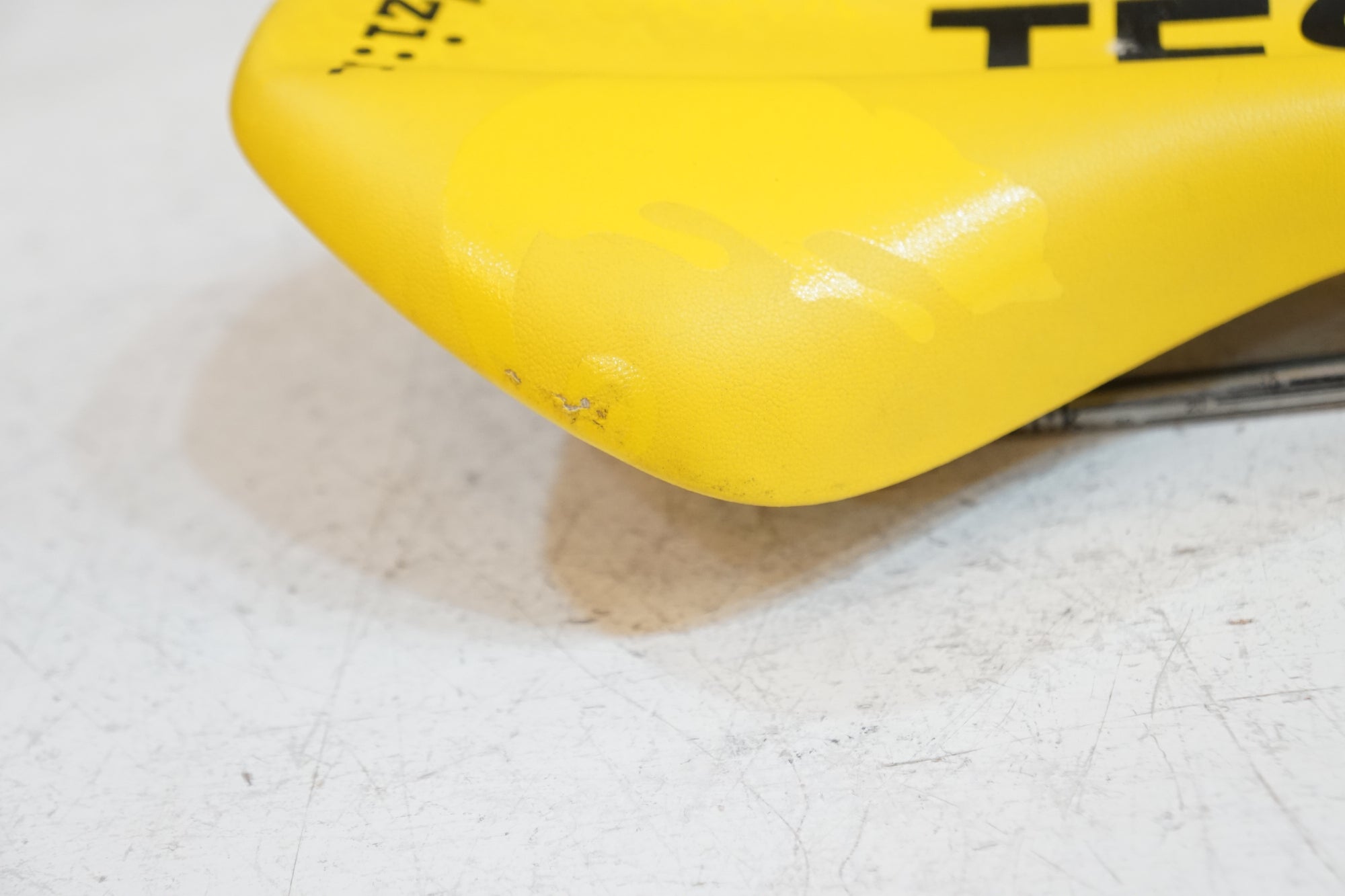 FIZIK 「フィジーク」 ANTARES VS TEST サドル / バイチャリ浦和ベース