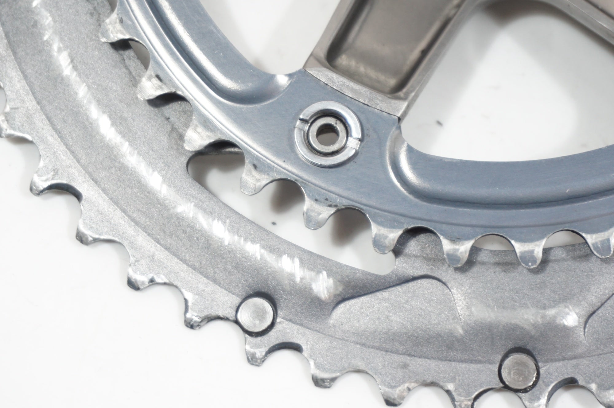 SHIMANO 「シマノ」 105 FC-5600 52-39T 170mm クランクセット