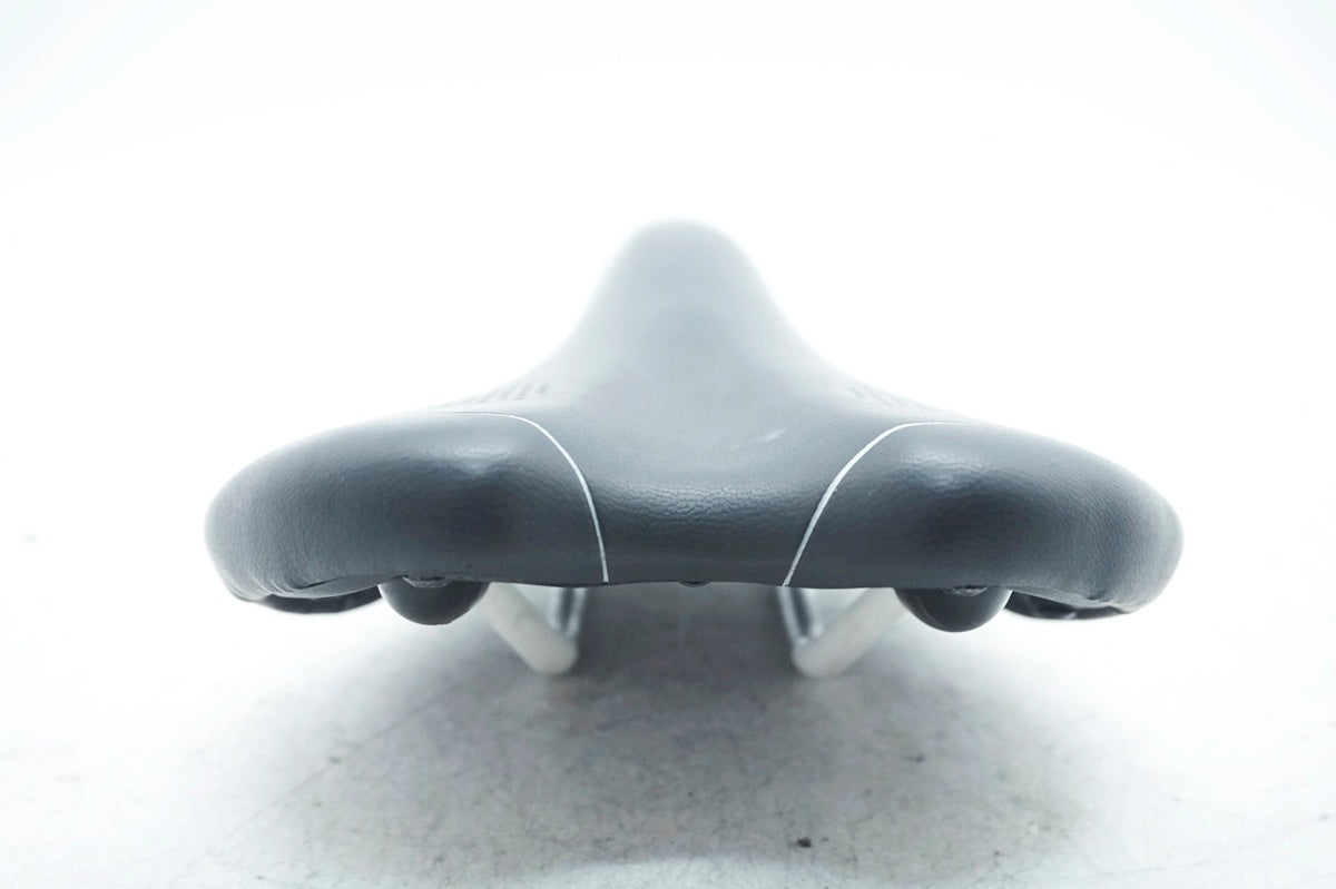 VELO 「ベロ」 サドル / 大阪門真店