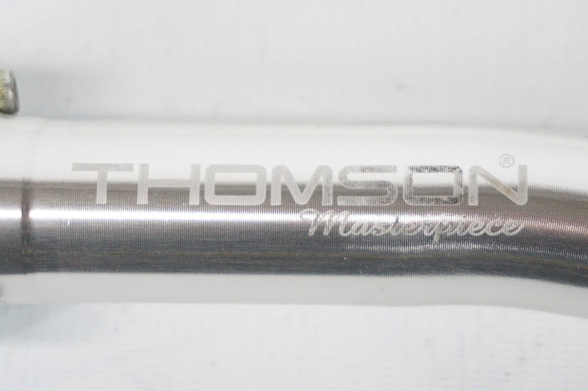 THOMSON 「トムソン」 MASTERPIECE SETBACK Φ31.6 350mm シートポスト