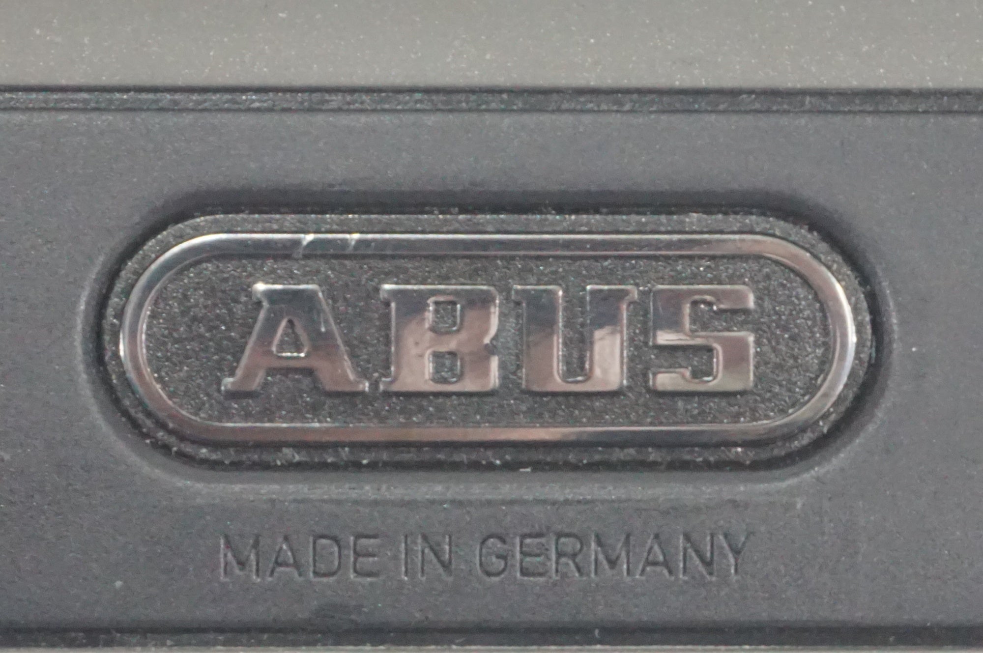 ABUS 「アブス」 GRANIT XPLUS 540 U字ロック / AKIBA店