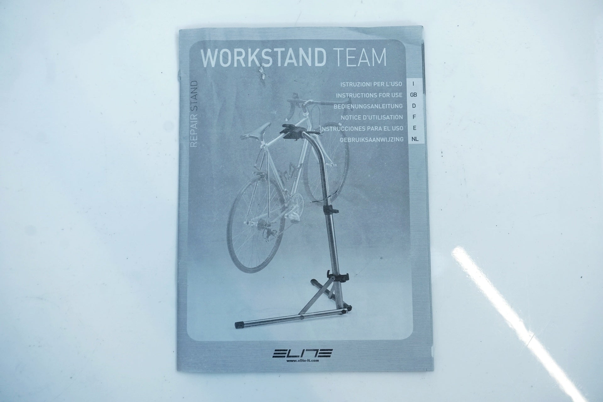 ELITE 「エリート」 WORKSTAND TEAM メンテナンススタンド / 有明