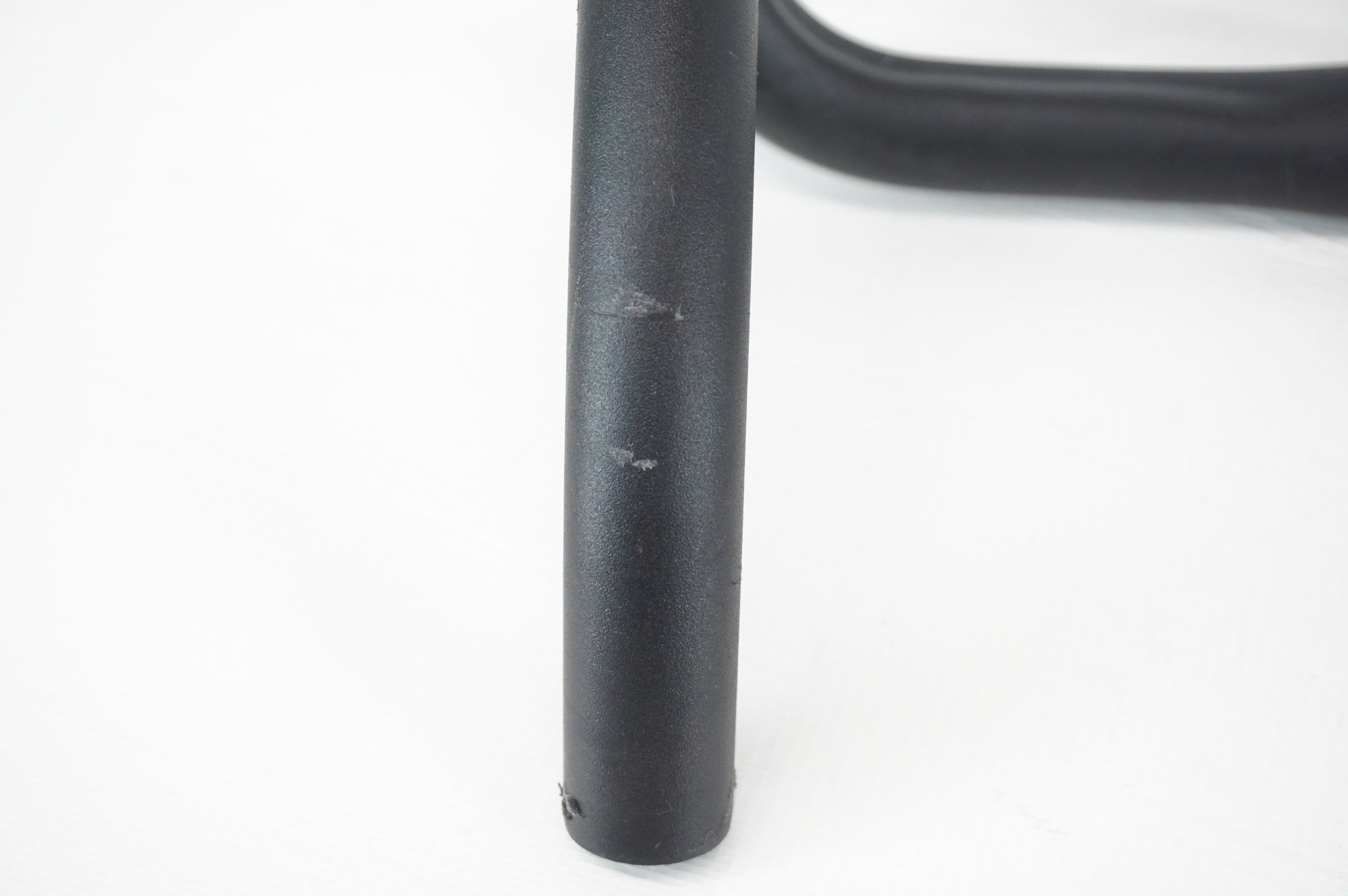 TNI 「ティーエヌアイ」 ERGONOMIC SHALLOW Φ31.8 400mm  ハンドル / 阪急塚口店