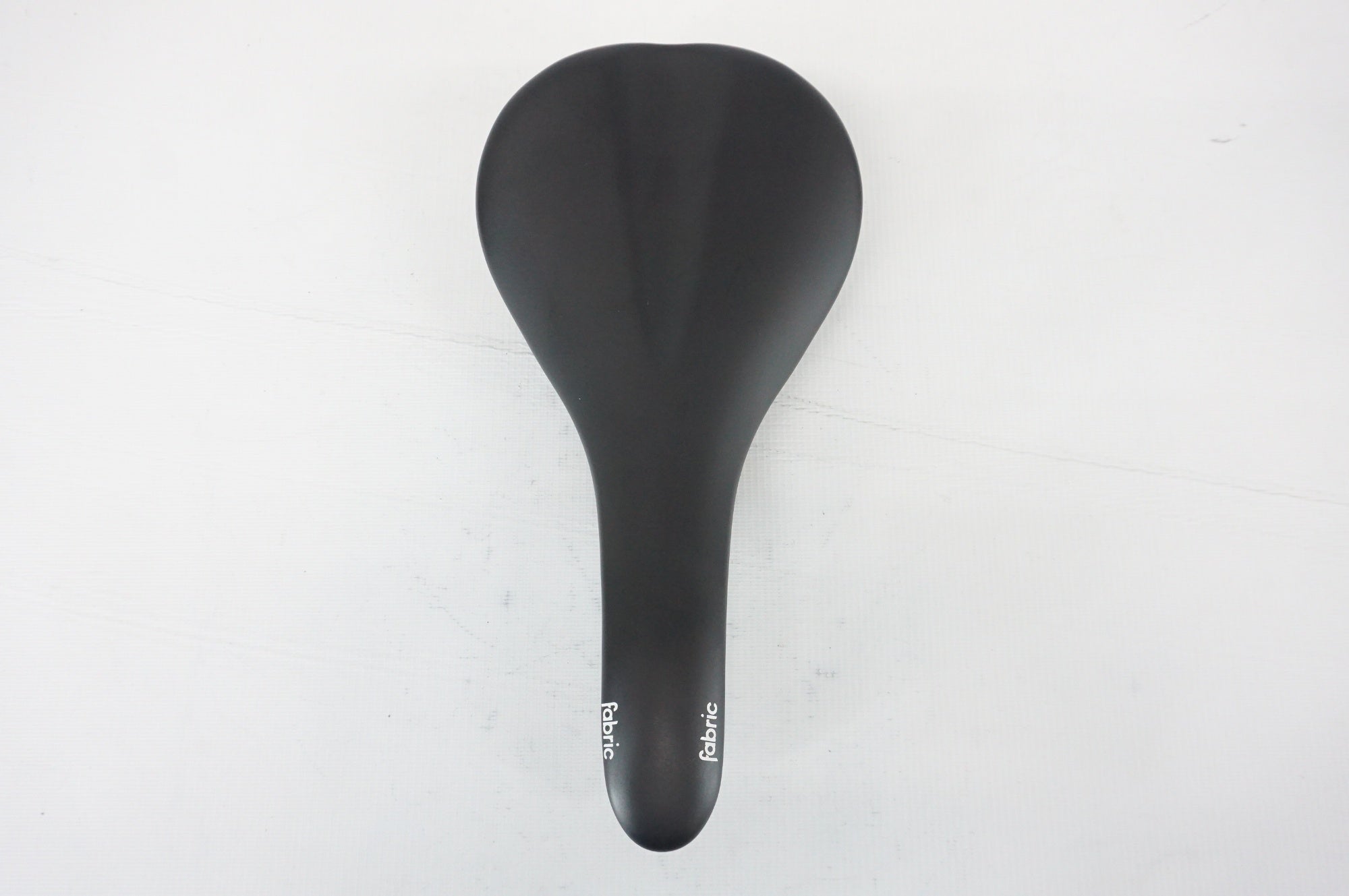 FABRIC 「ファブリック」 SCOOP サドル / 阪急塚口店