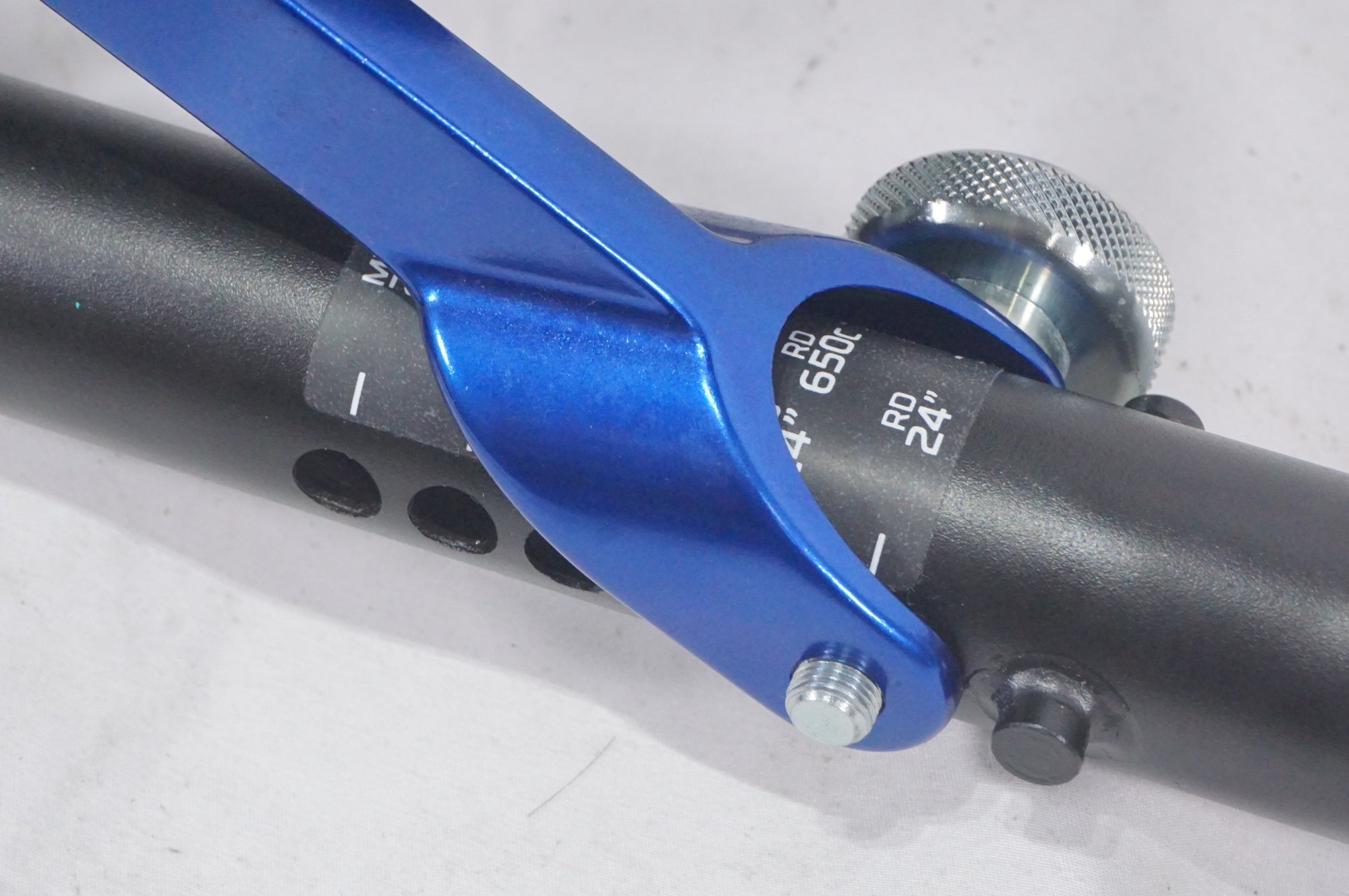 WAHOO 「ワフー」 KICKR WF113 サイクルトレーナー / AKIBA店