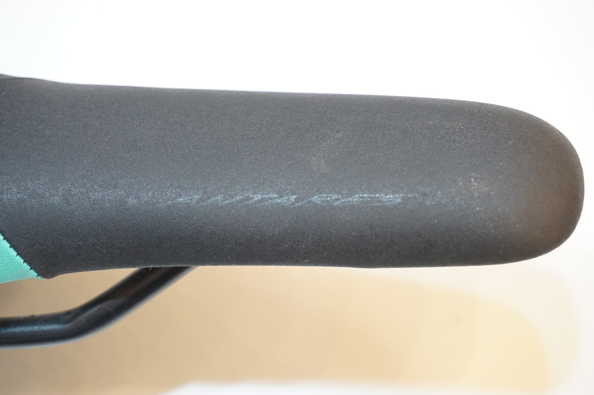 FIZIK 「フィジーク」 ANTARES R7 サドル / 浦和ベース