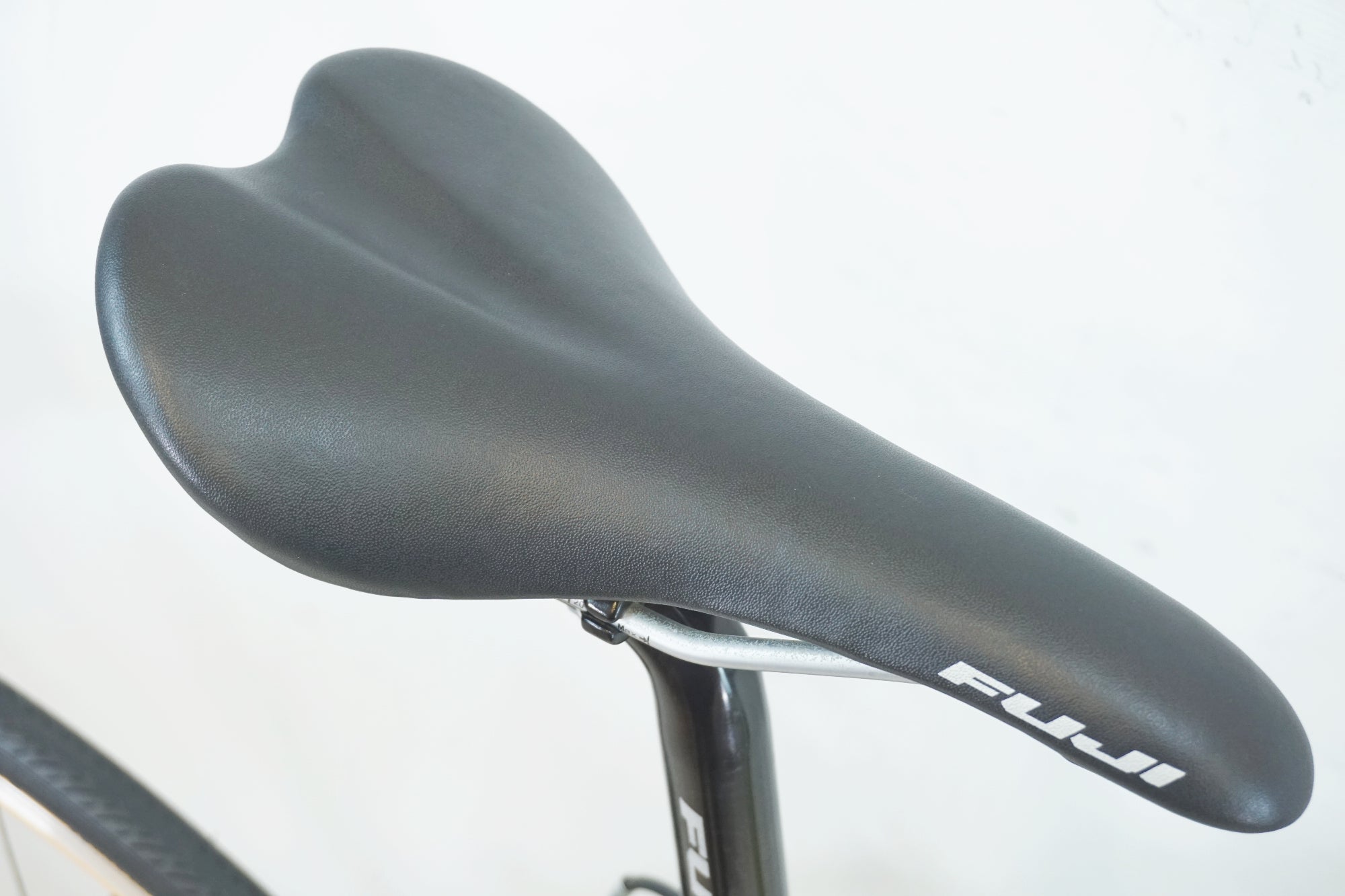 FUJI 「フジ」 ABSOLUTE S 2012年モデル クロスバイク / 有明ガーデン店