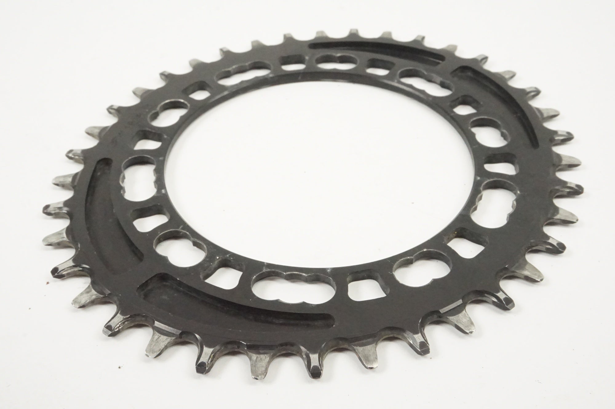 ROTOR 「ローター」 Q-RINGS QX1 PCD110(5アーム) 38Tナロー