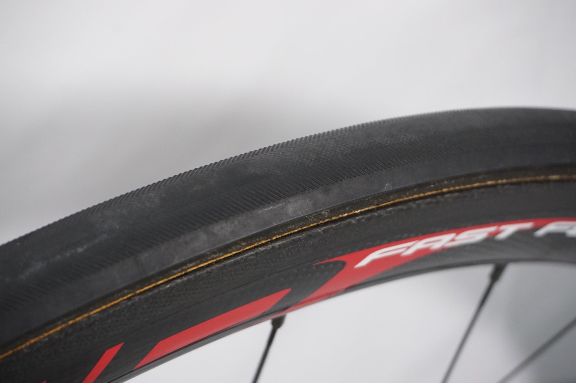 FFWD 「ファストフォワード」 F4R 240S TU チューブラー カンパフリー