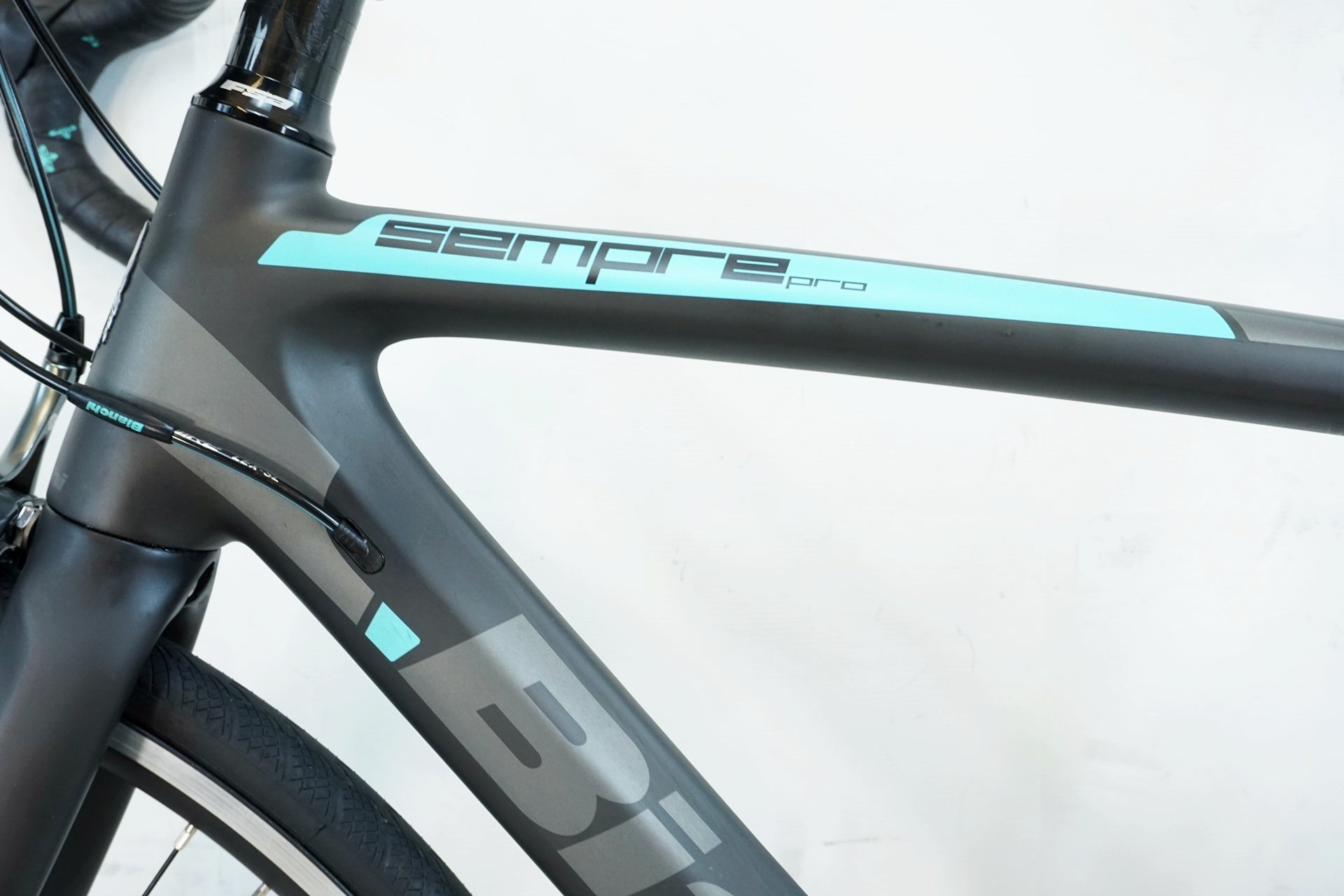BIANCHI 「ビアンキ」 SEMPRE PRO 2018年モデル ロードバイク / 有明
