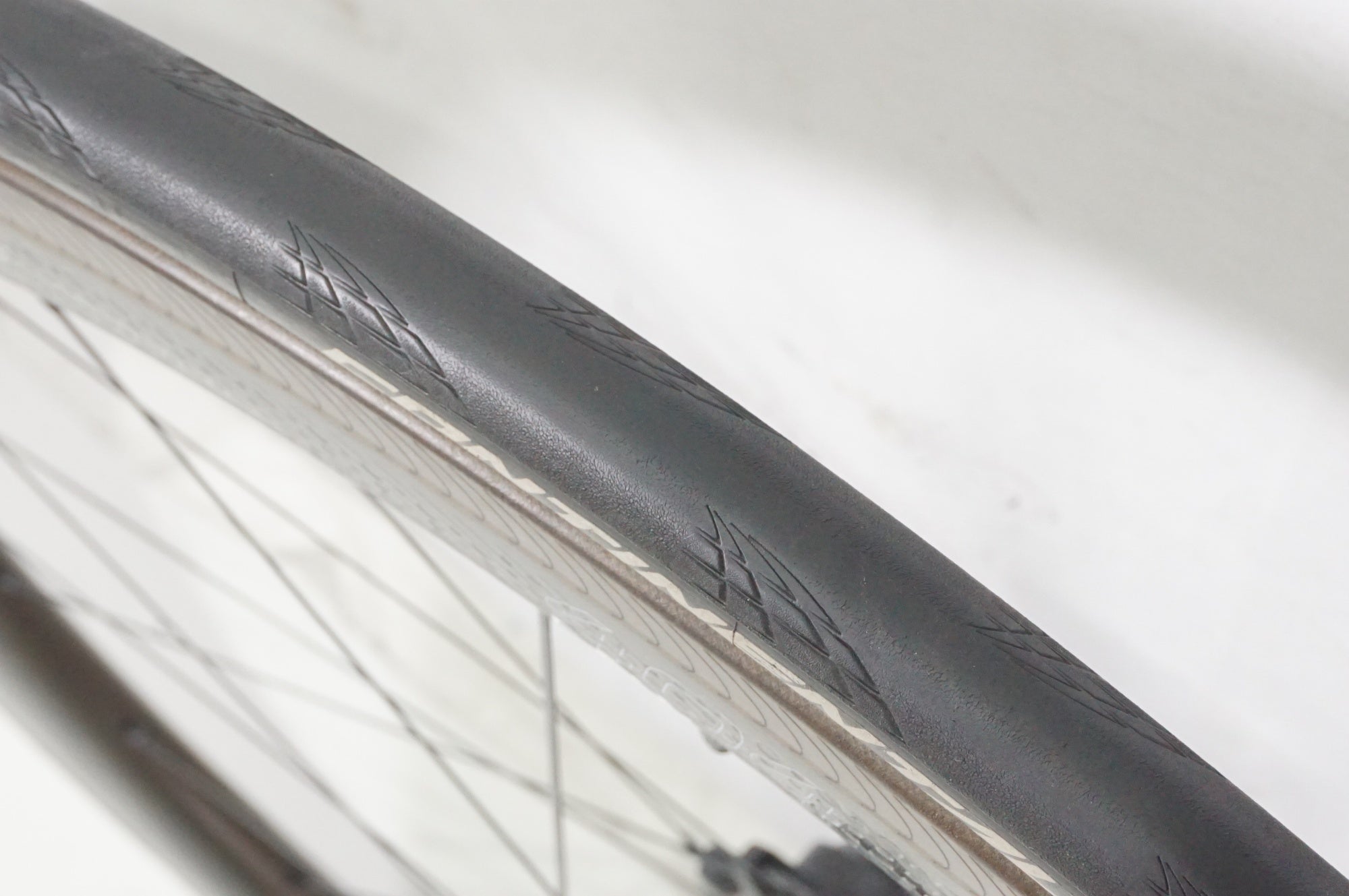 ZIPP 「ジップ」 404 NSW CARBON CLINCHER シマノ11S ホイールセット / AKIBA店