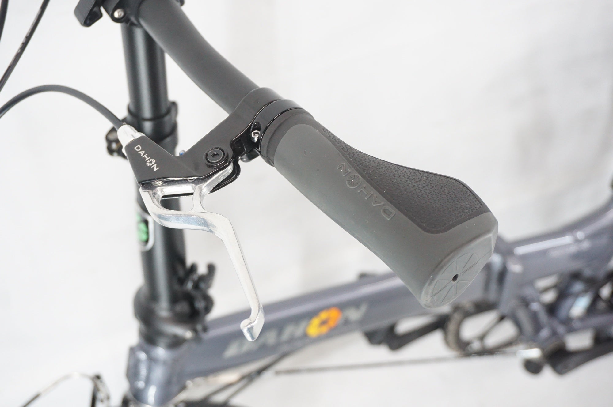 DAHON 「ダホン」 MARINER D8 2024年モデル 折り畳み自転車 / 阪急塚口店
