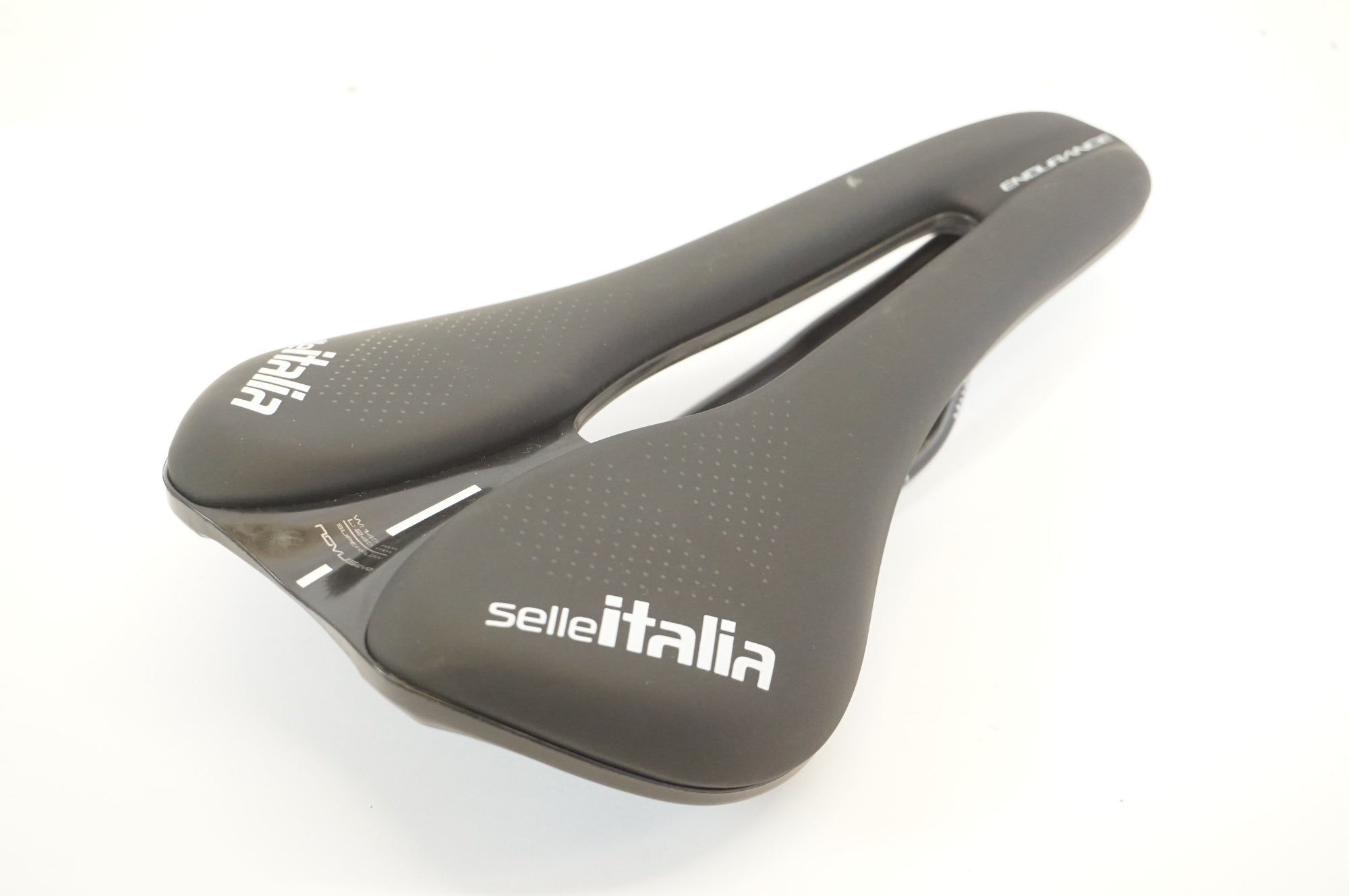 SELLE ITALIA 「セライタリア」 NOVUS BOOST EVO ENDURANCE TM SUPERFLOW サドル / 宇都宮店