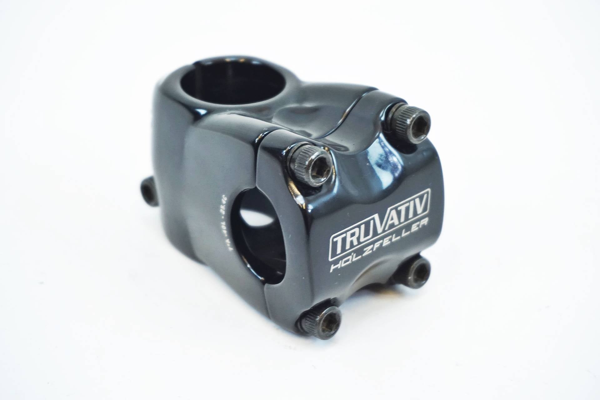 TRUVATIV 「トラバティブ」 HOLZFELLER Φ25.4 40mm ステム / 有明ガーデン店