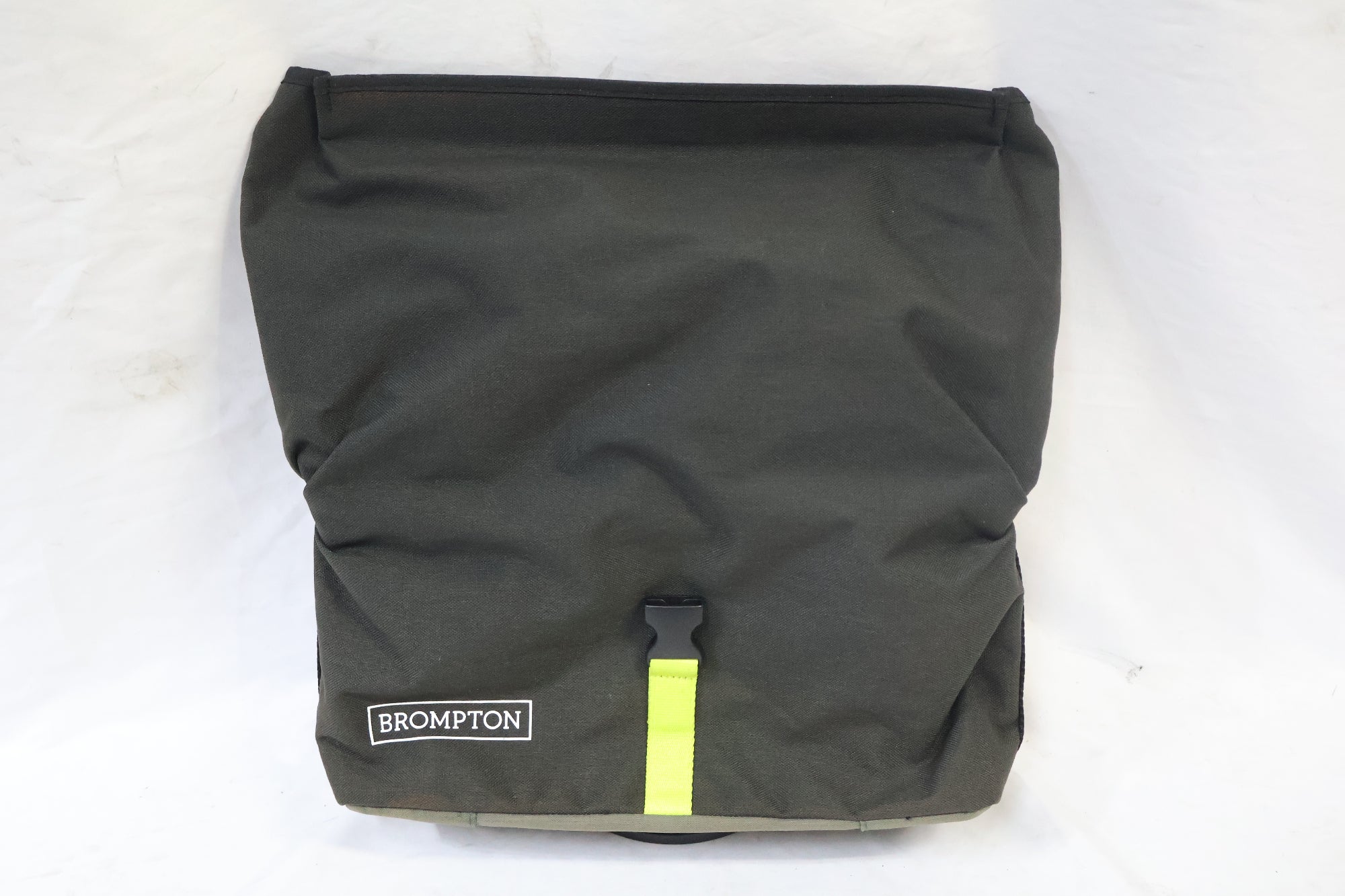 BROMPTON 「ブロンプトン」 ROLL TOP BAG フロントバッグ / 高知店