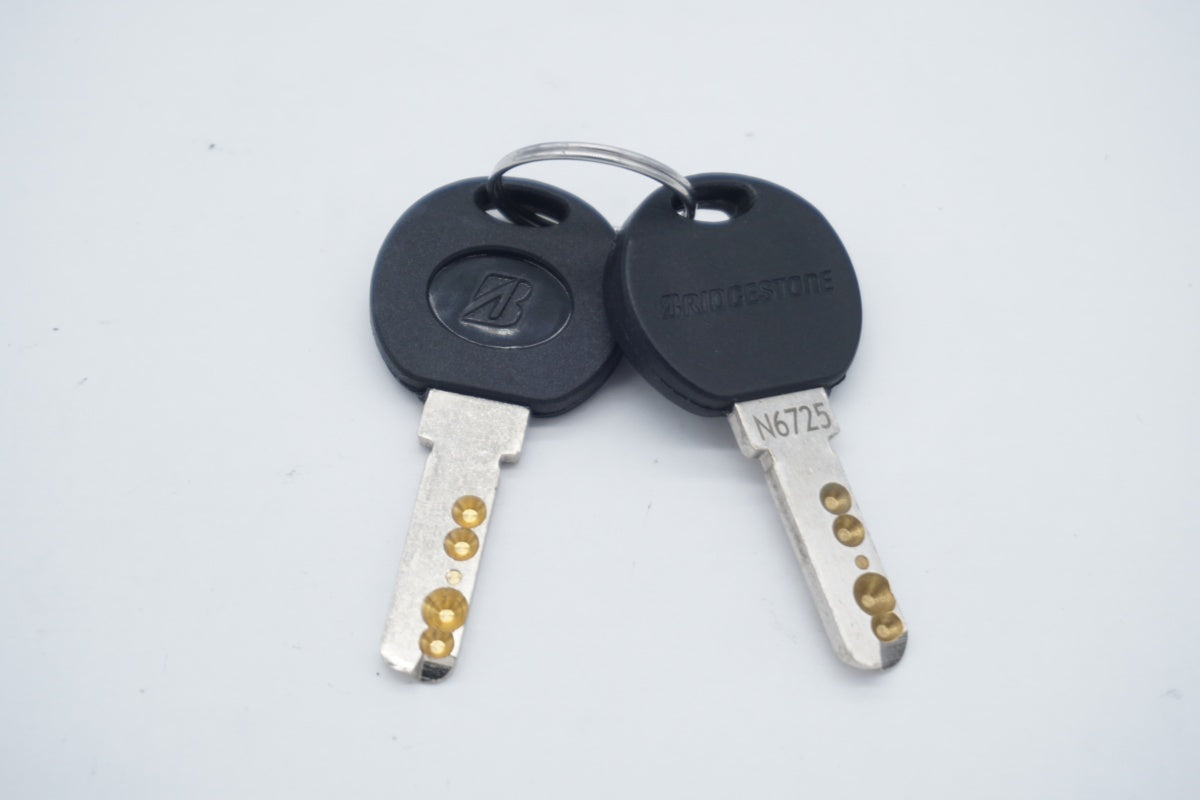 BRIDGESTONE 「ブリヂストン」 ワイヤーロック / 滋賀大津店