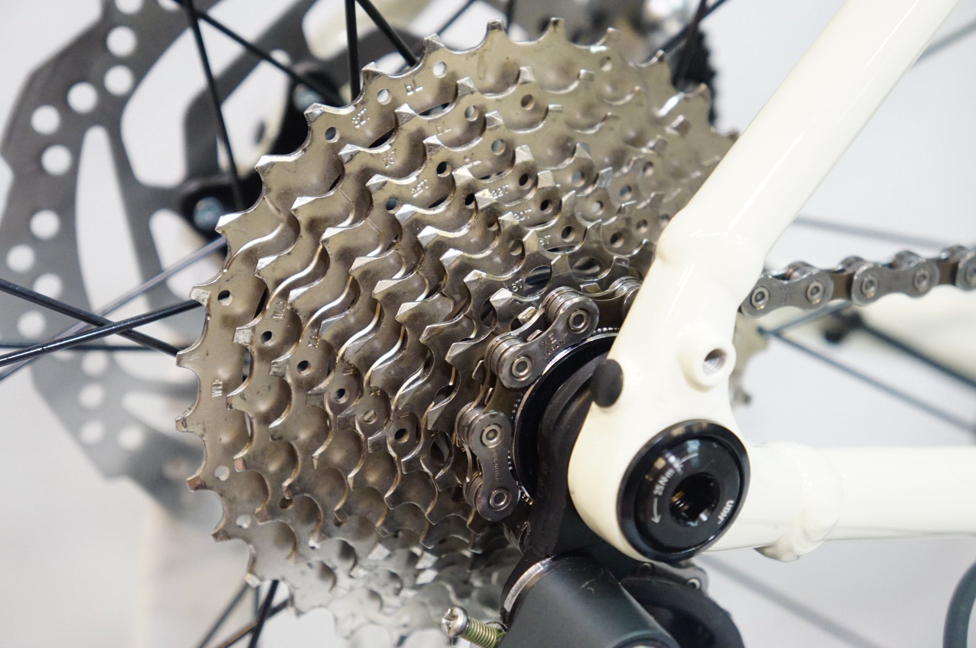 TREK 「トレック」 DOMANE AL 4 GEN 4 2025年モデル ロードバイク / 熊谷本店