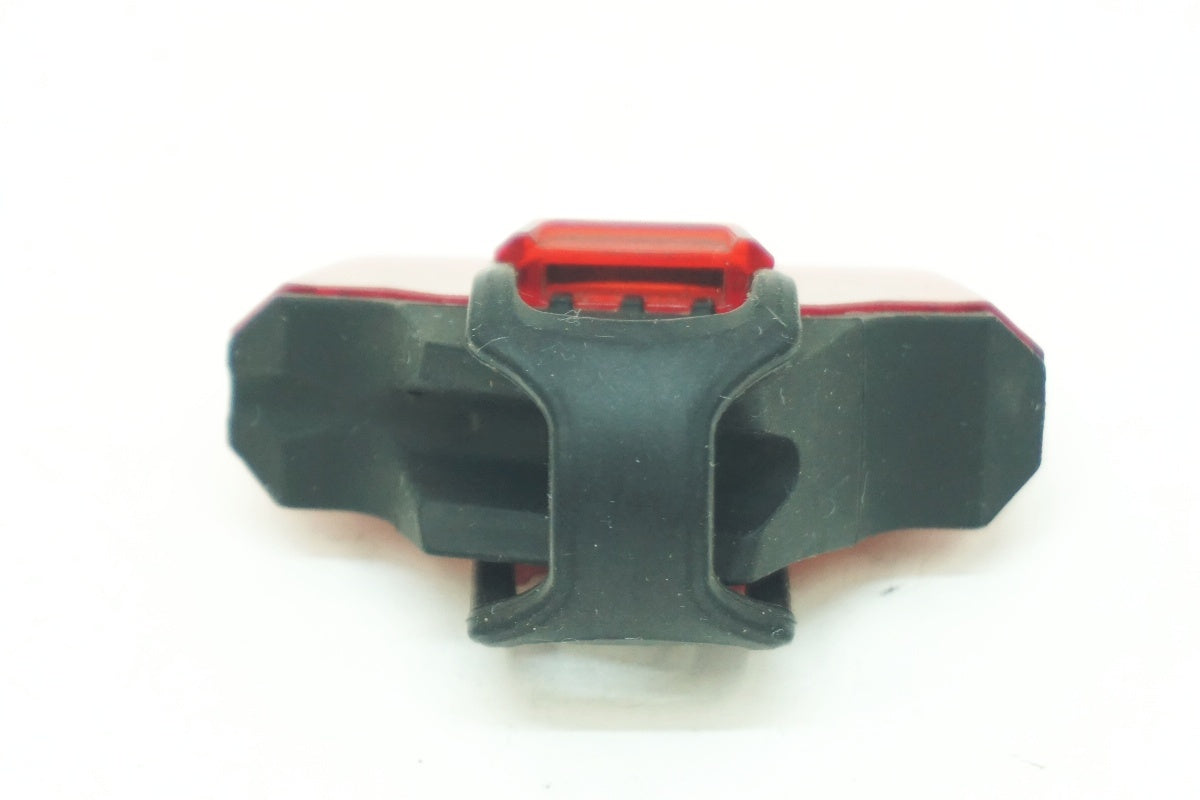 ブランド不明 リアライト / 大阪美原北インター店