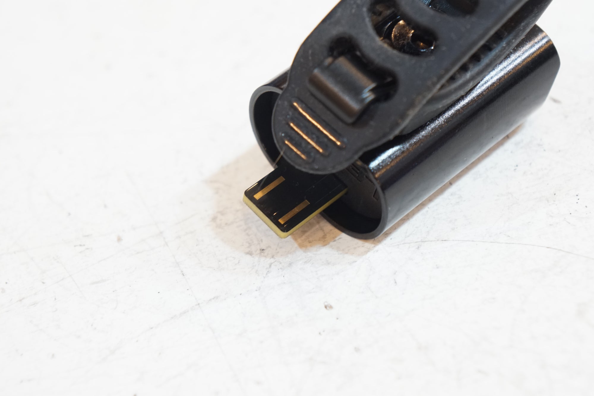 LEZYNE 「レザイン」  400XL フロントライト / バイチャリ浦和ベース