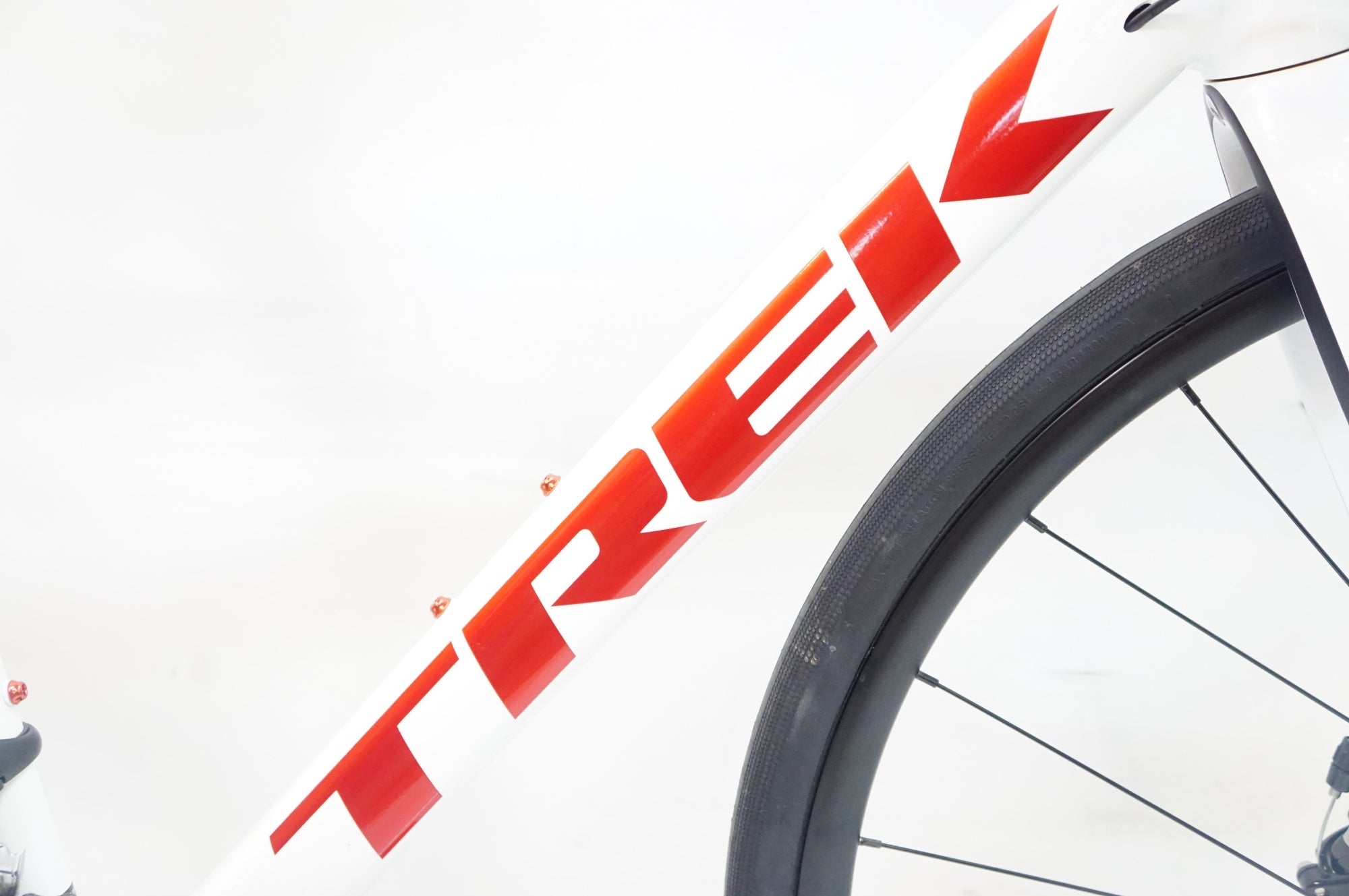 TREK 「トレック」 DOMANE AL 3 GEN 3 2022年モデル ロードバイク