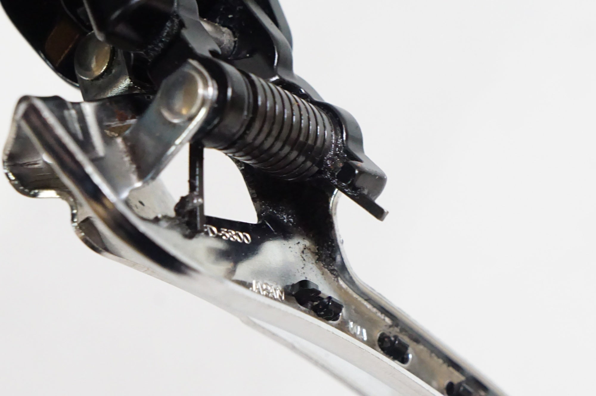 SHIMANO 「シマノ」 105 FD-5800 フロントディレイラー / 熊谷本店