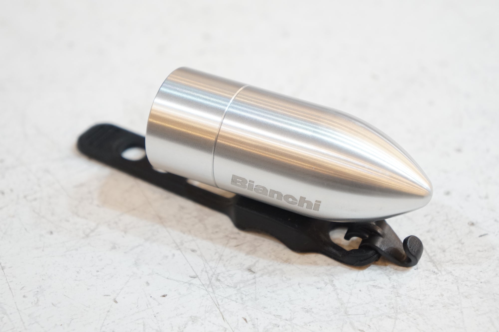 BIANCHI 「ビアンキ」 BULLET LIGHTING フロントライト / バイチャリ浦和ベース