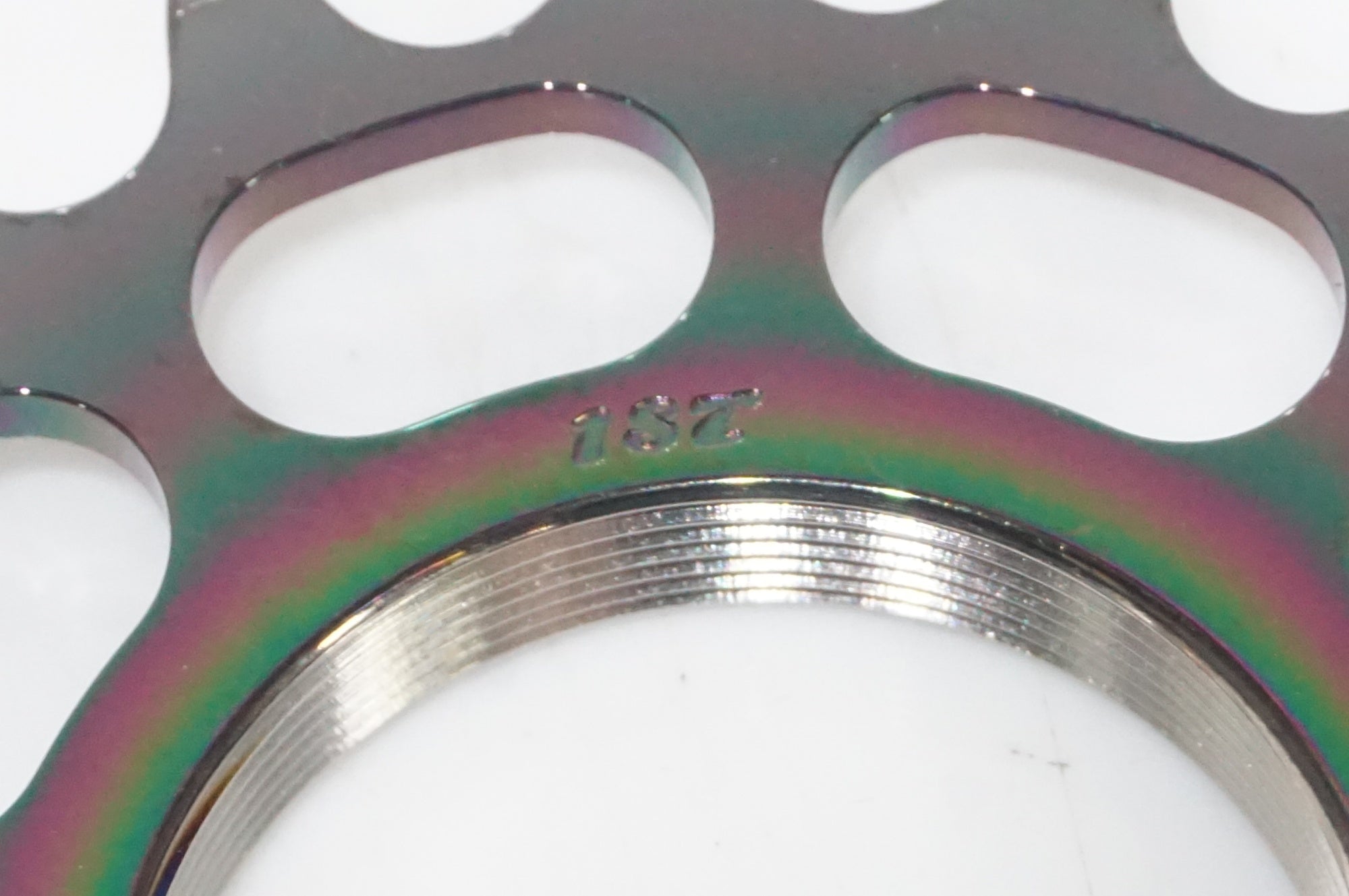 NOVACORONA 「ノバコローナ」 チタン 18T コグ / AKIBA店