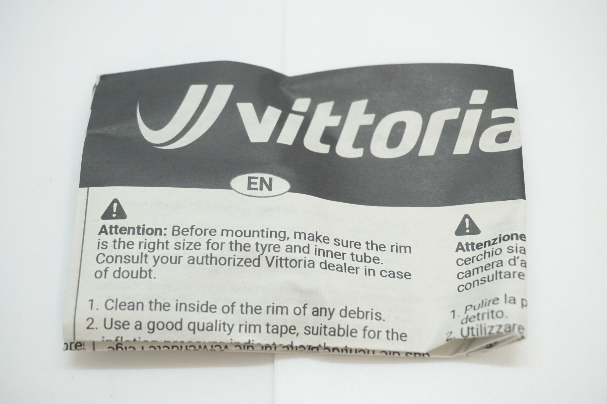 VITTORIA 「ヴィットリア」 RUBINO PRO 700×25C タイヤ / 福岡店