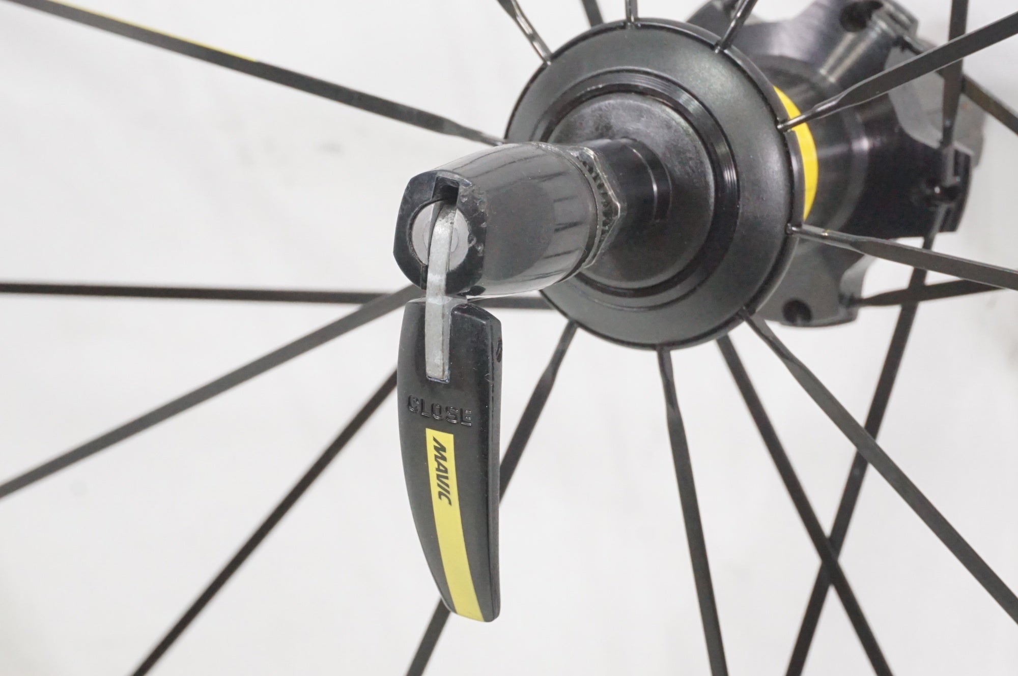 MAVIC 「マビック」 COSMIC PRO CARBON UST ツール・ド・フランス限定モデル シマノ11S ホイールセット / AKIBA店