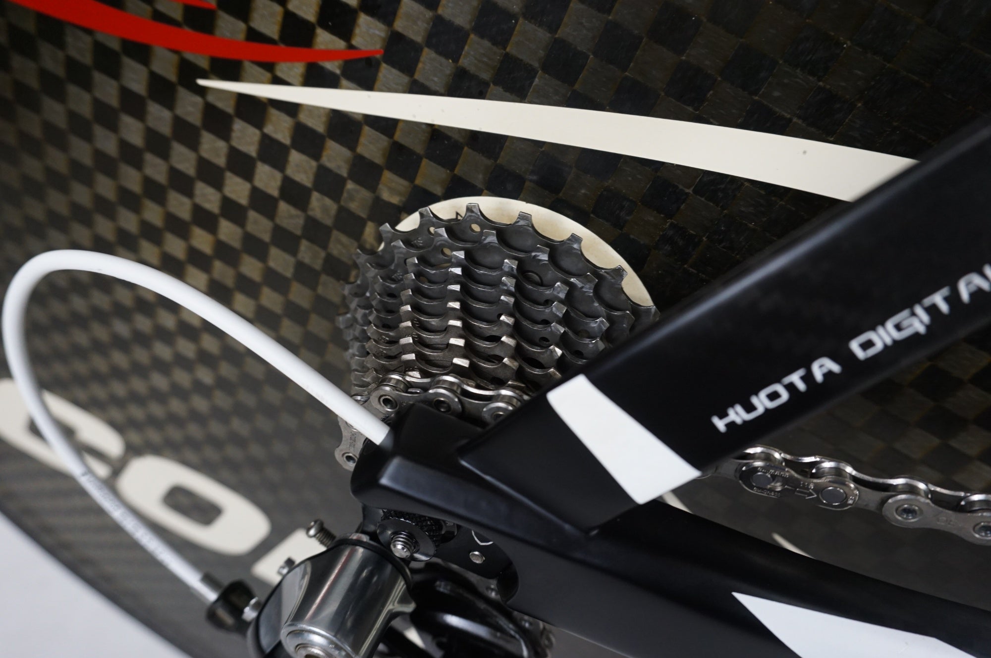 KUOTA 「クオタ」 KALIBUR 2016年モデル ロードバイク / バイチャリ浦和ベース