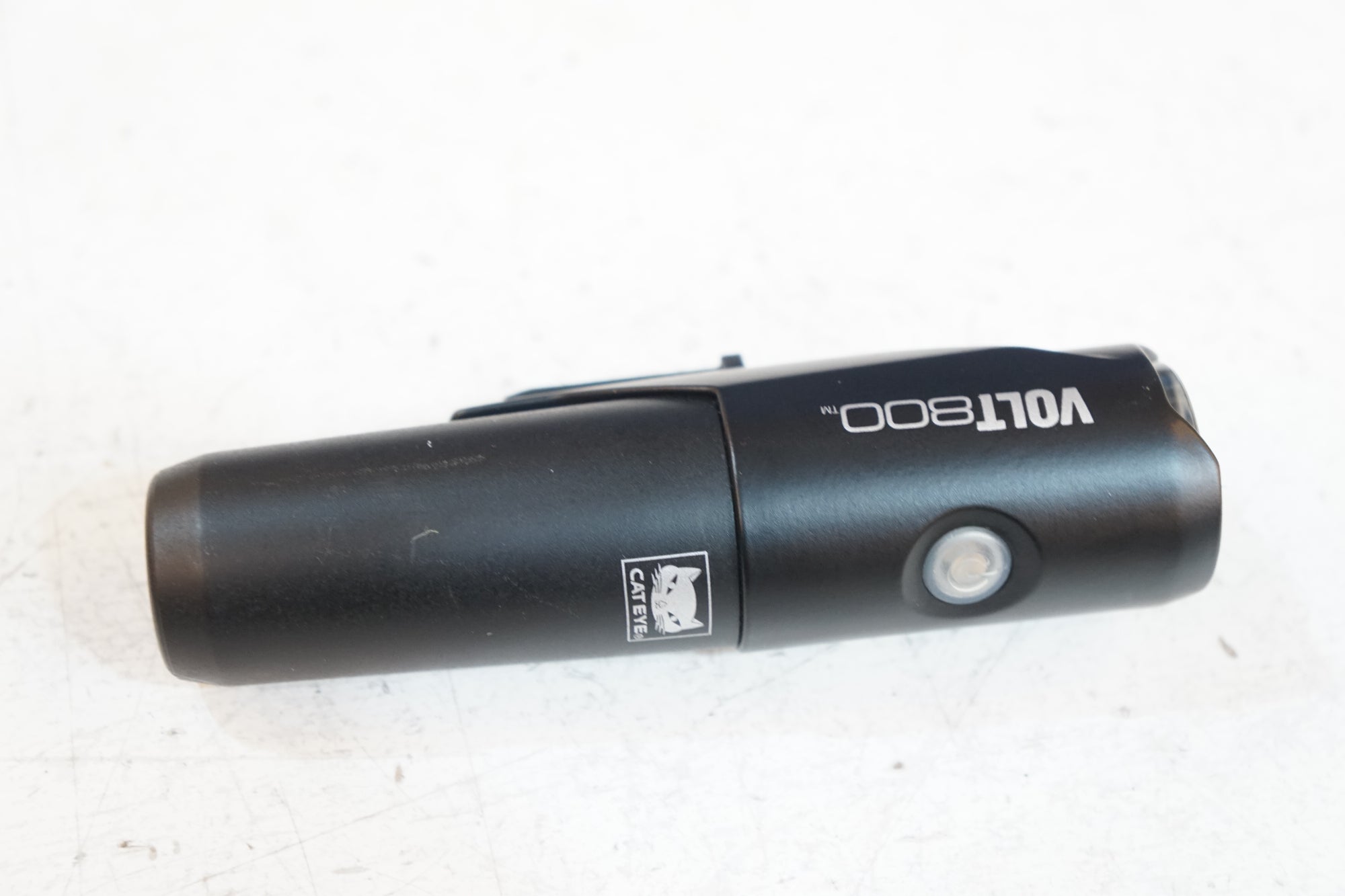 CATEYE 「キャットアイ」 VOLT800 フロントライト / バイチャリ浦和ベース