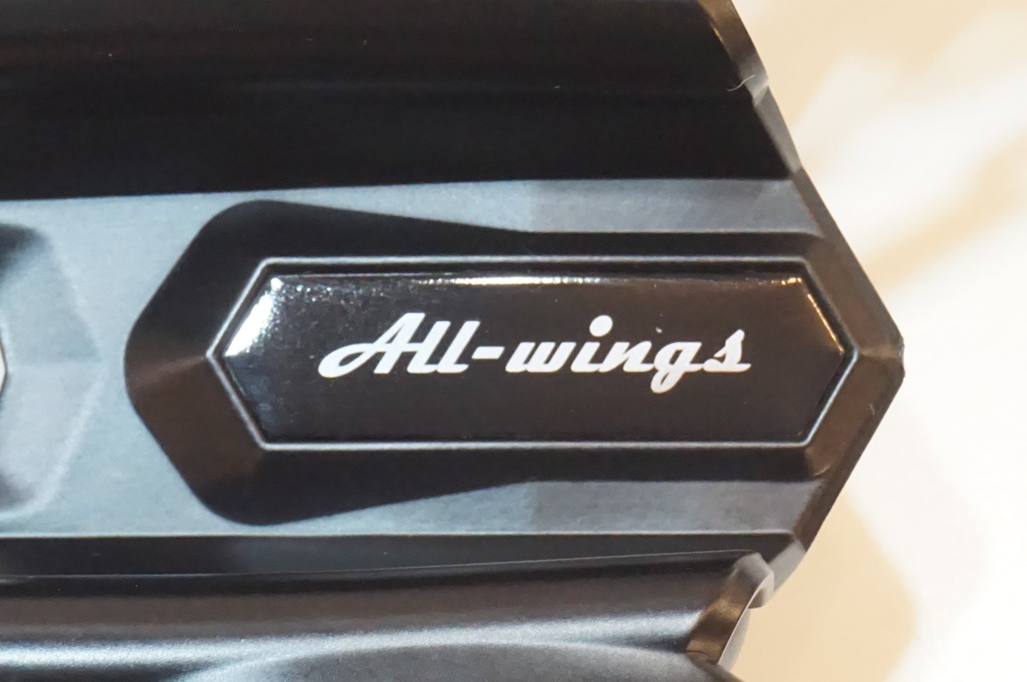 ALL-WINGS 「オールウイングス」 EVO4 スーパーホーネット サドル / 浦和ベース