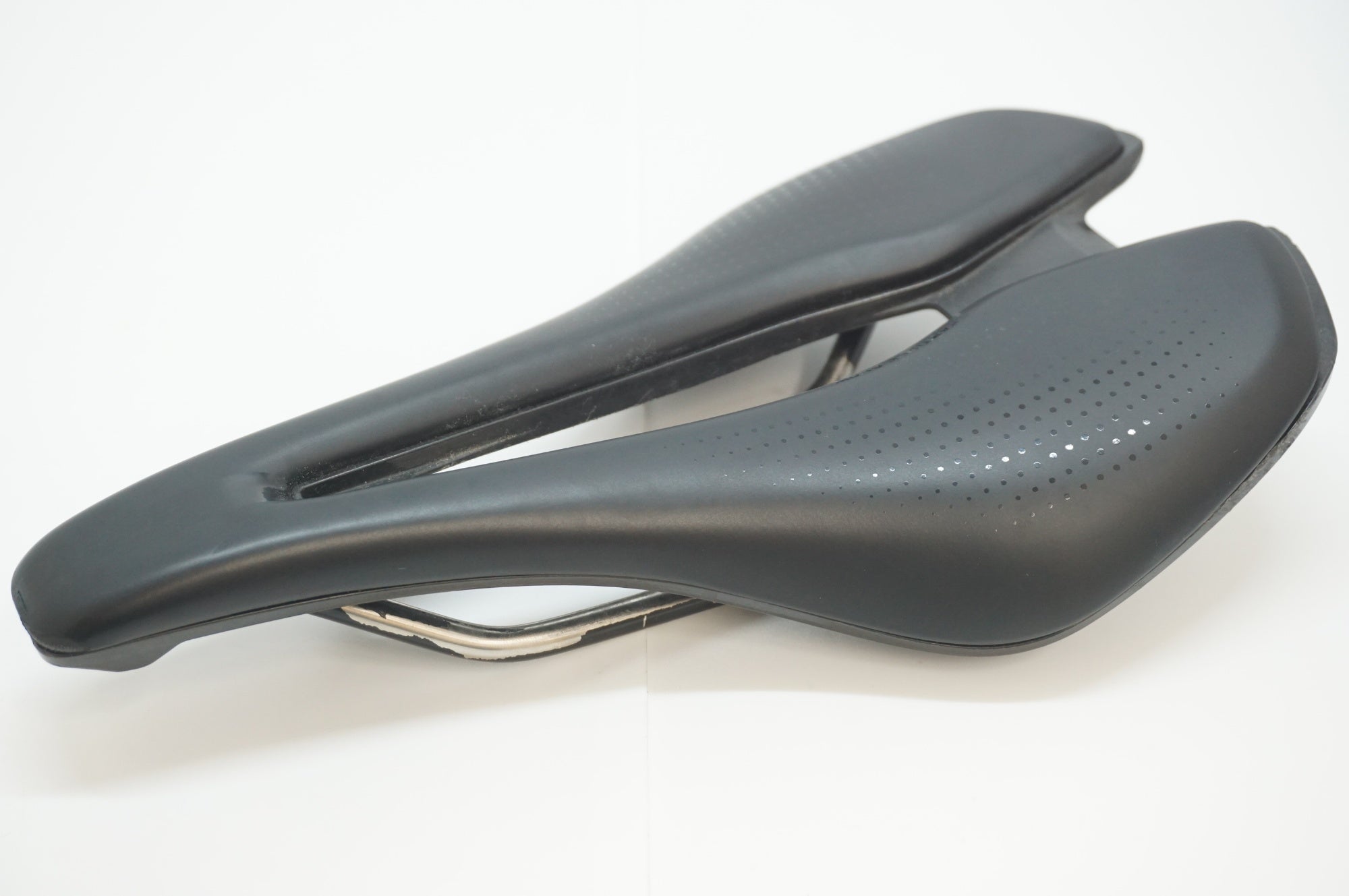 GIANT 「ジャイアント」 FLEET SL サドル / 福岡店