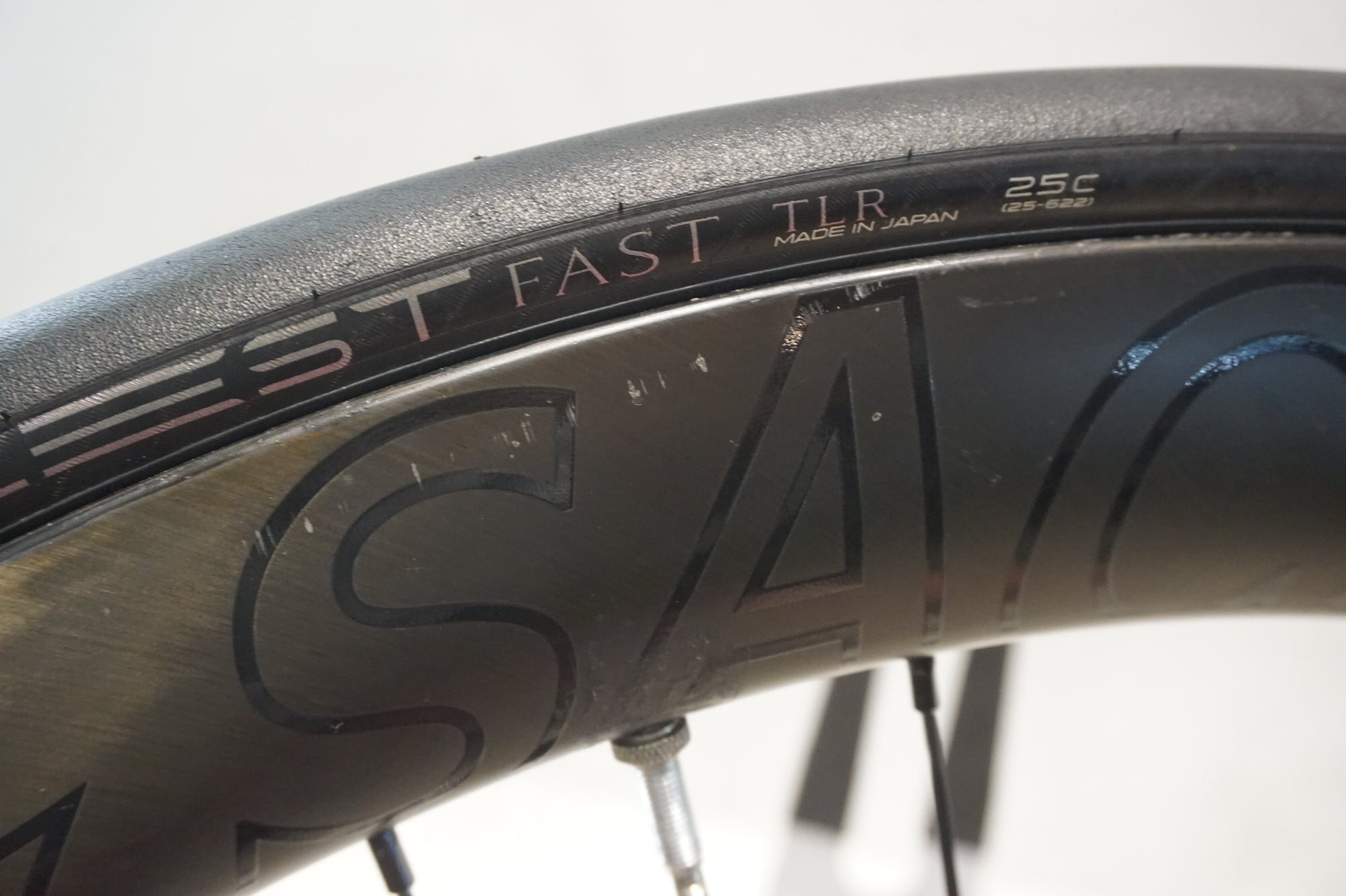 SACRA 「サクラ」 IGNITE ACE DISC カーボン シマノ11速 ホイール