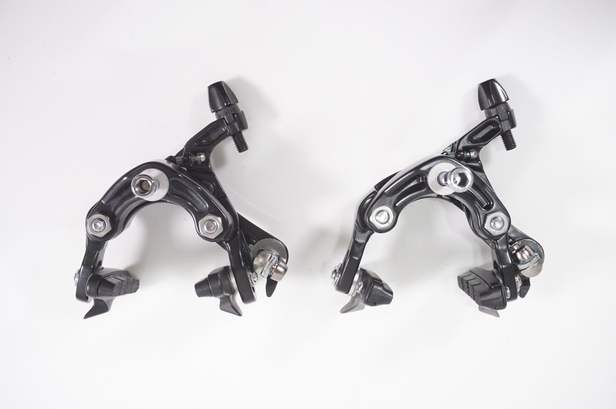 105 ブレーキキャリパーセット　5800 フロント　リア　SHIMANO Amazon | シマノ ブレーキ 105 BR-5800 前後セット ブラック