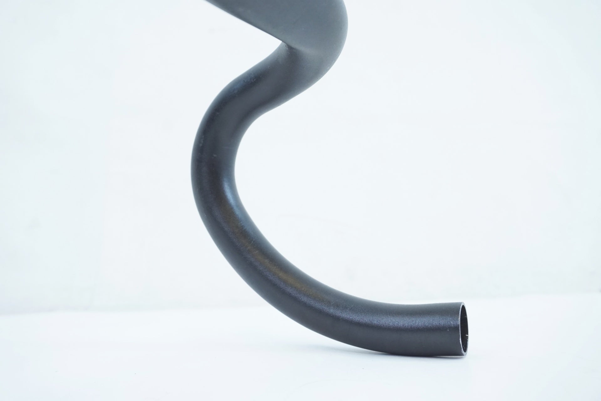 OVAL 「オーバル」 310 φ31.8 400mm ドロップハンドル / 有明ガーデン店