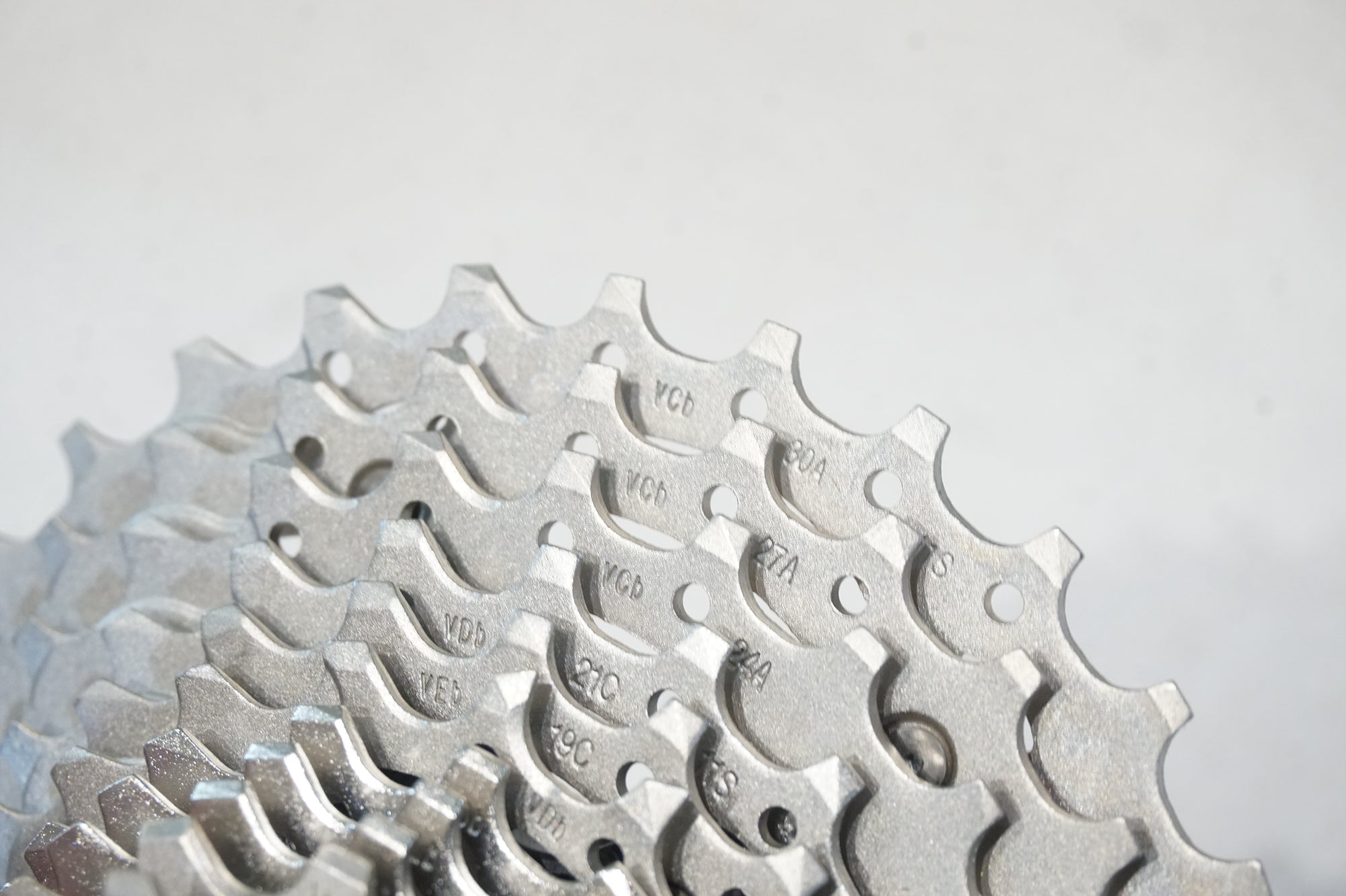 【未使用・新品】Shimano Ultegra CS-R8000 11-30T シマノ Ultegra CS-R8000 11S(11-30T 11-32T 14-28T)