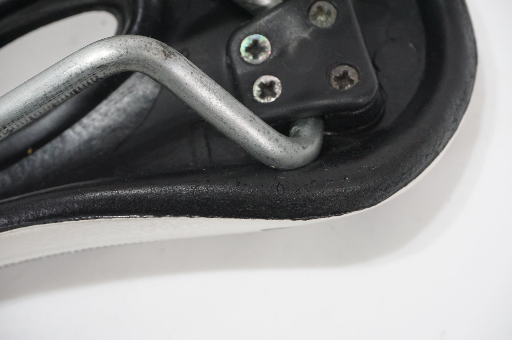 SELLE SMP 「セラエスエムピー」 EXTRA サドル / AKIBA店