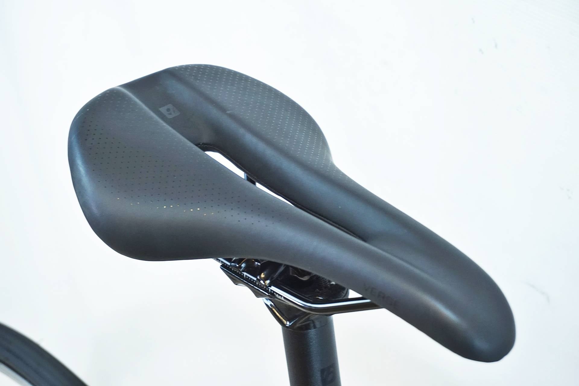 TREK 「トレック」 DOMANE AL2 2022年モデル ロードバイク / 有明ガーデン店