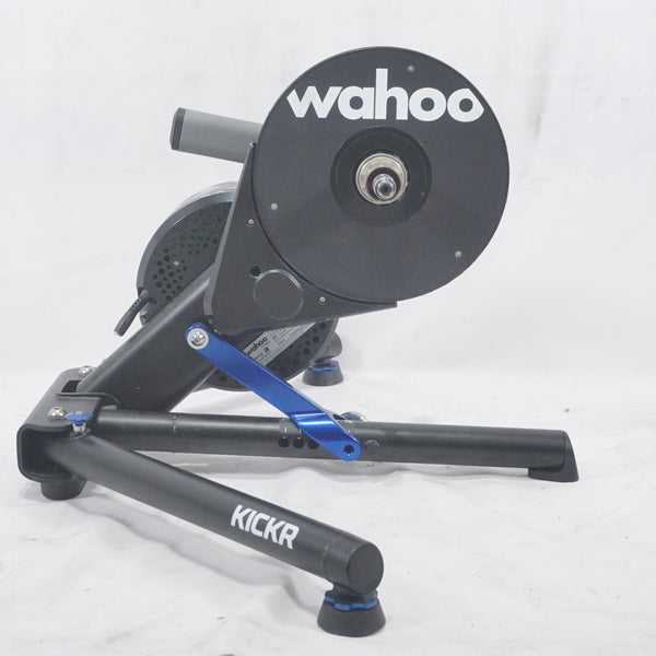 WAHOO 「ワフー」 KICKR WF113 サイクルトレーナー / AKIBA店