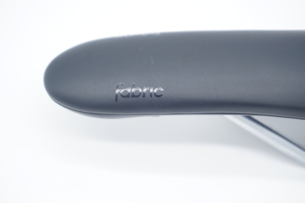 FABRIC 「ファブリック」 SCOOP SHALLOW FLAT サドル / 滋賀大津店