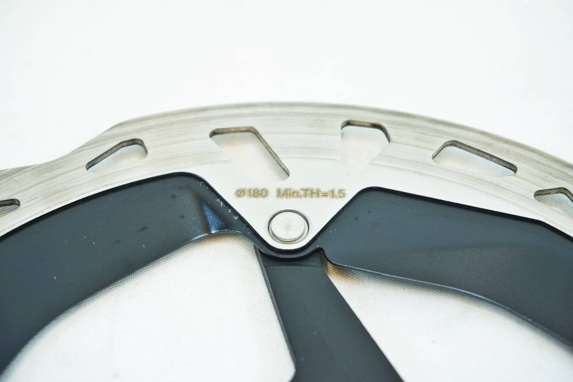 SHIMANO 「シマノ」 RT-MT905M 180mm 6H ブレーキローター / 有明ガーデン店