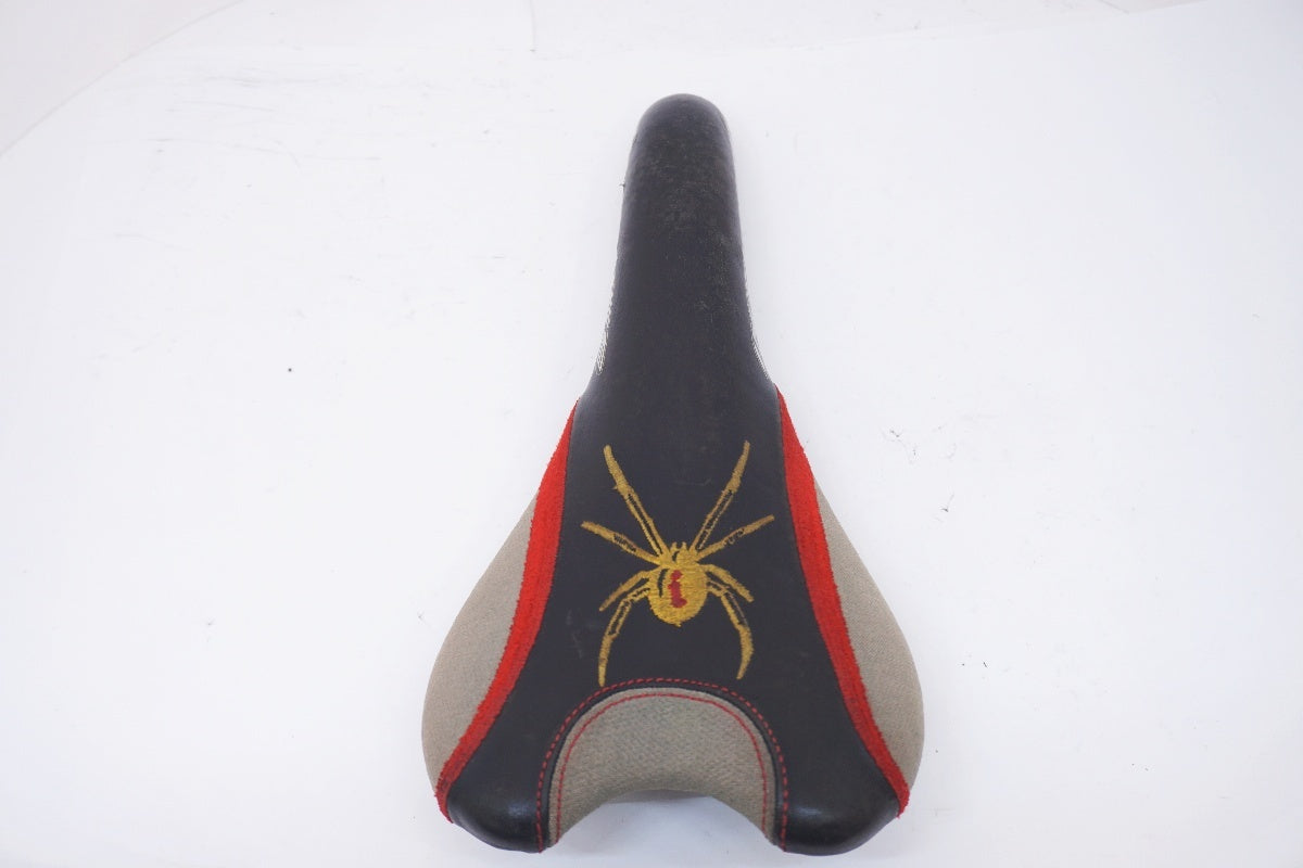 VELO 「ベロ」 INTENSE サドル / 大阪美原北インター店