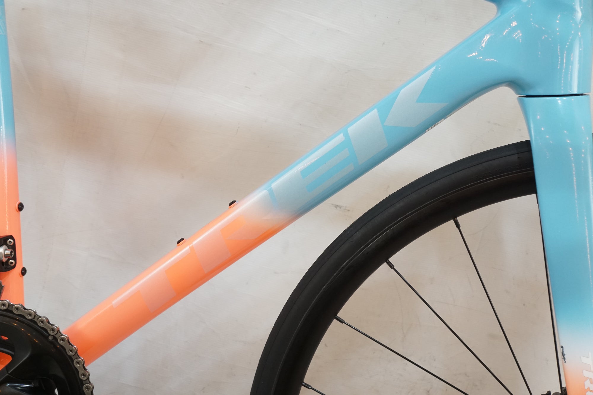 TREK 「トレック」 EMONDA ALR 5 2023年モデル ロードバイク / バイチャリ浦和ベース