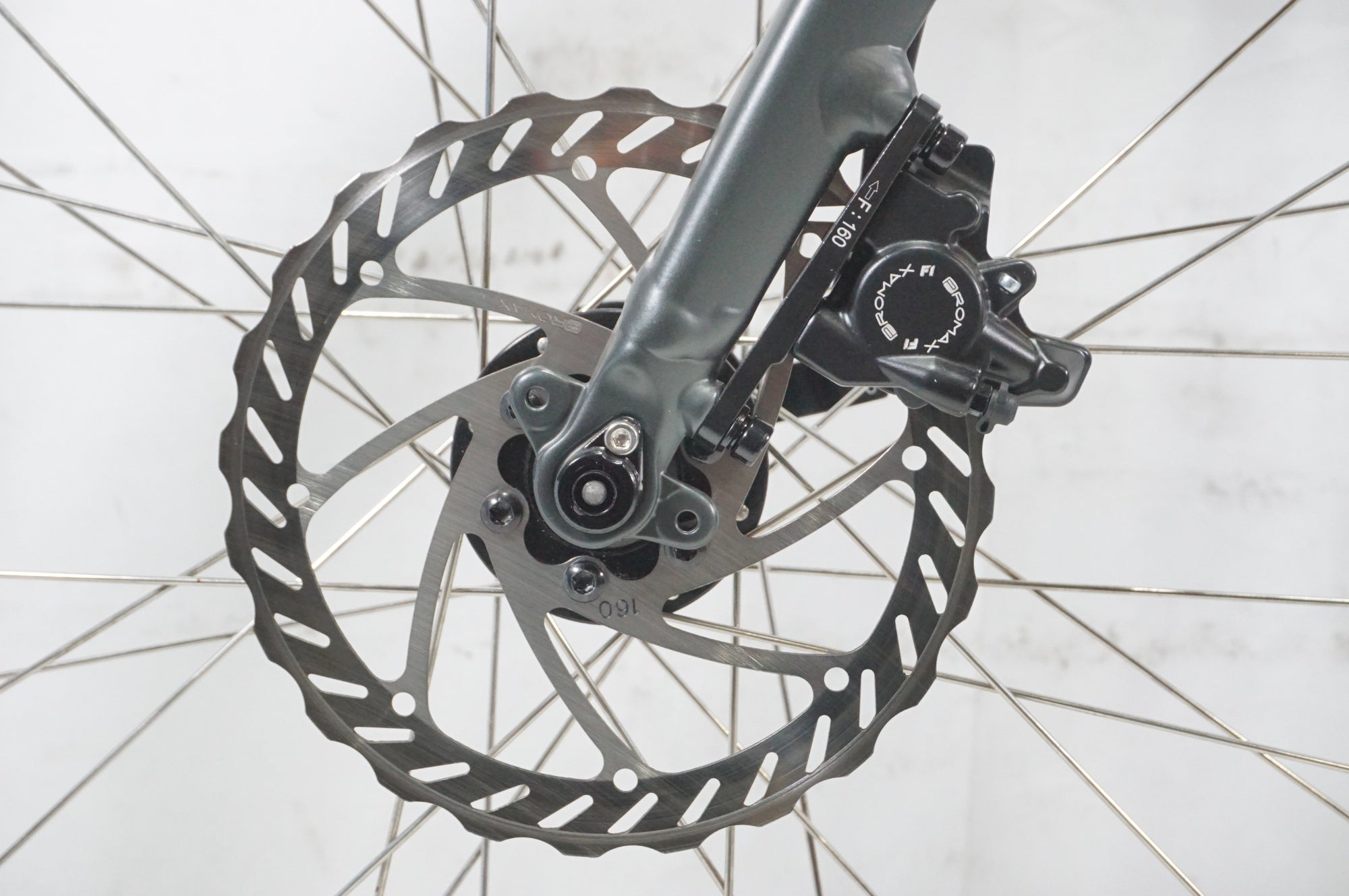 TREK 「トレック」 FX2 DISC GEN3 2024年モデル クロスバイク