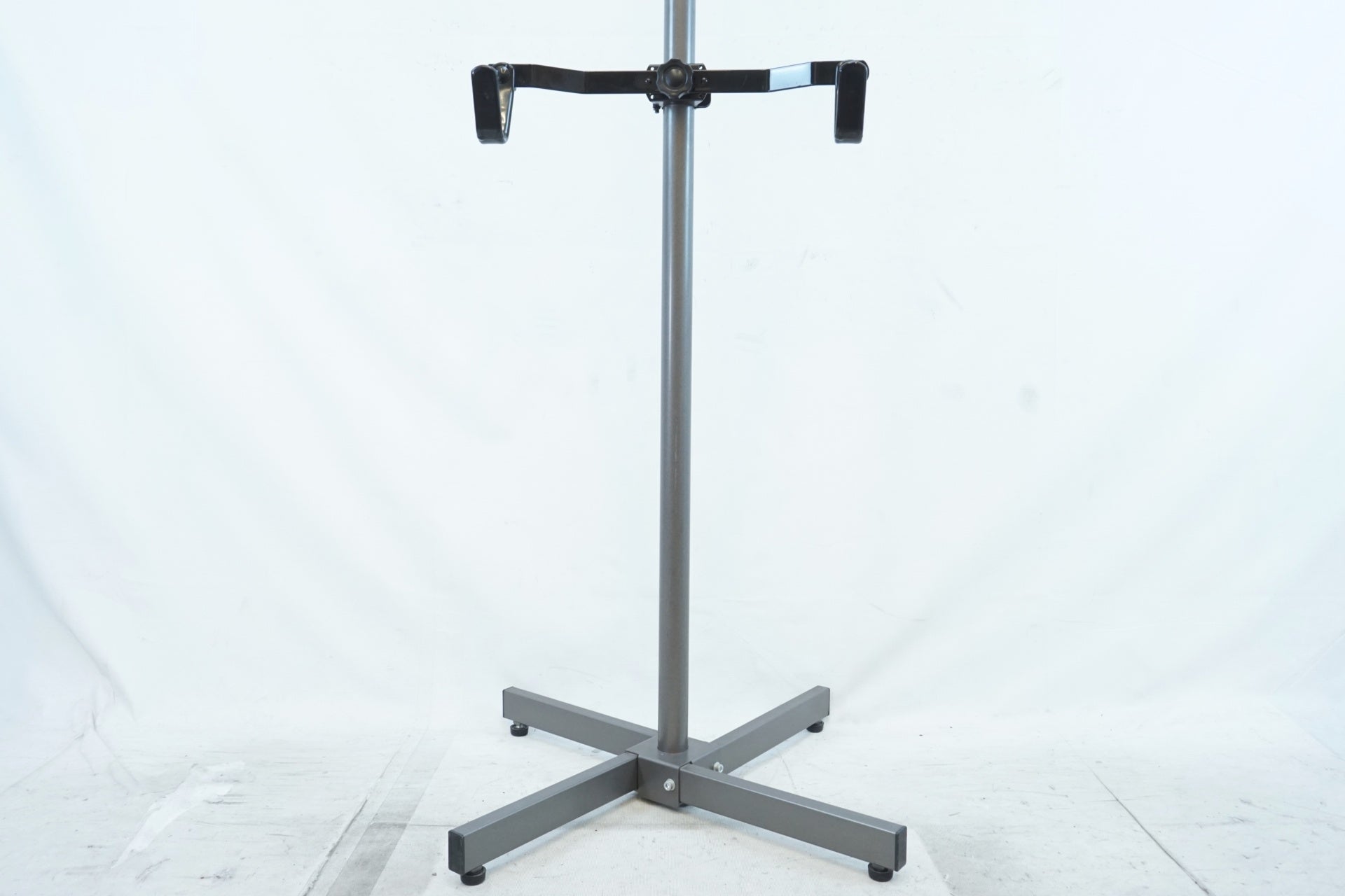 KABUTO 「カブト」 二台掛け バイクスタンド / 有明ガーデン店