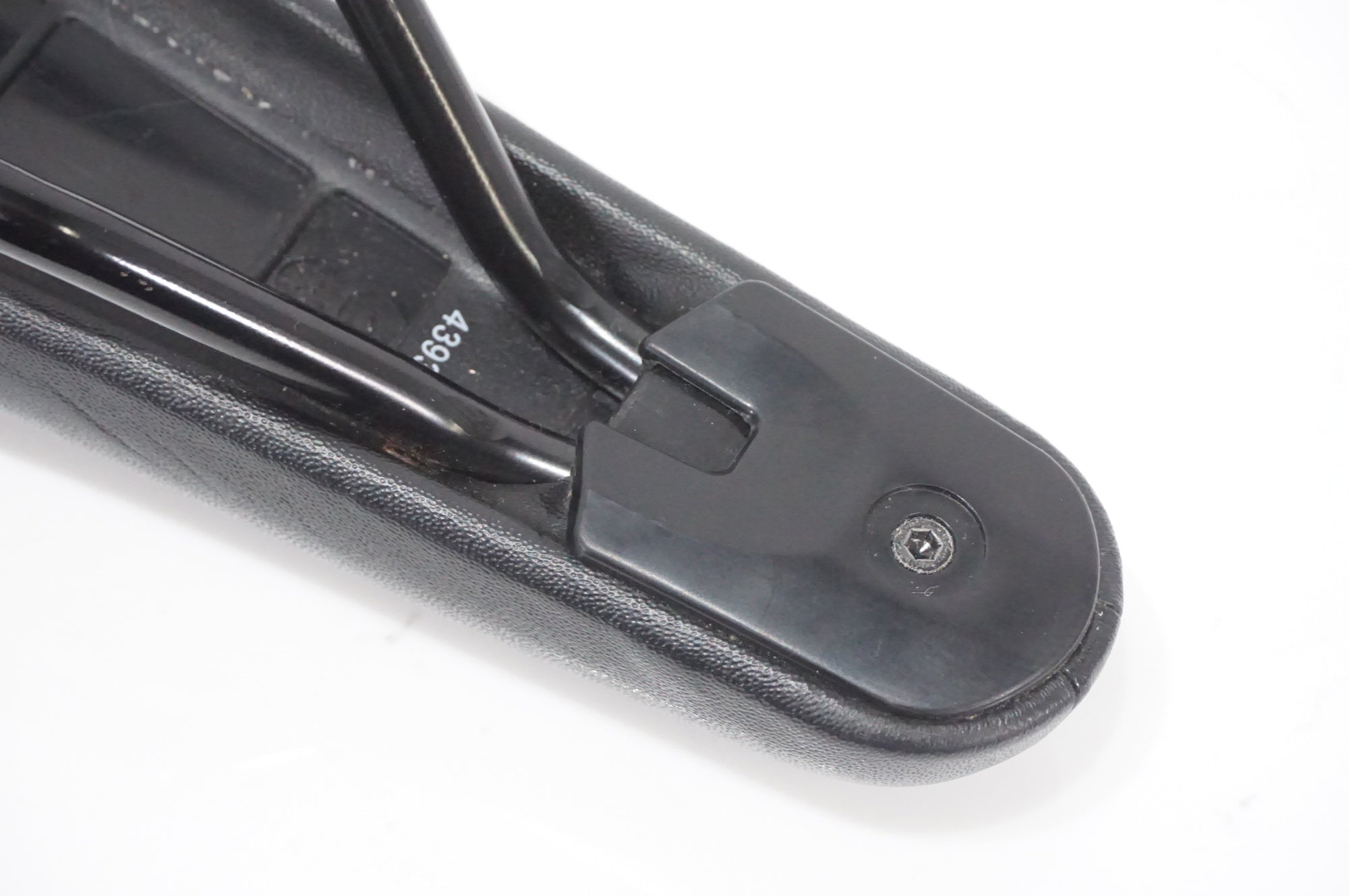 BONTRAGER 「ボントレガー」 NEBULA INFORM PLUS サドル / AKIBA店